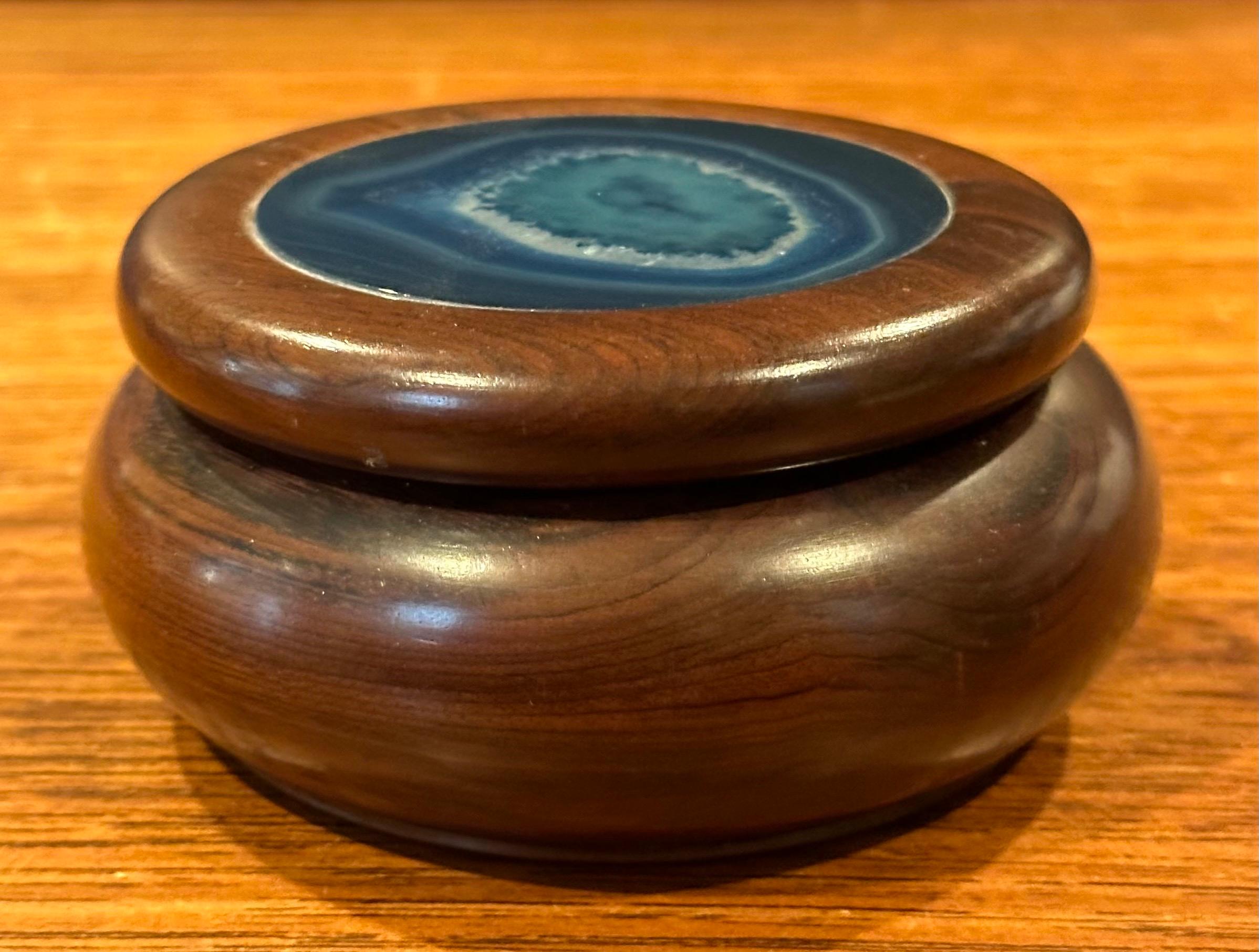 Small Walnut Trinket Box with Agate Inlay Lid For Sale 1