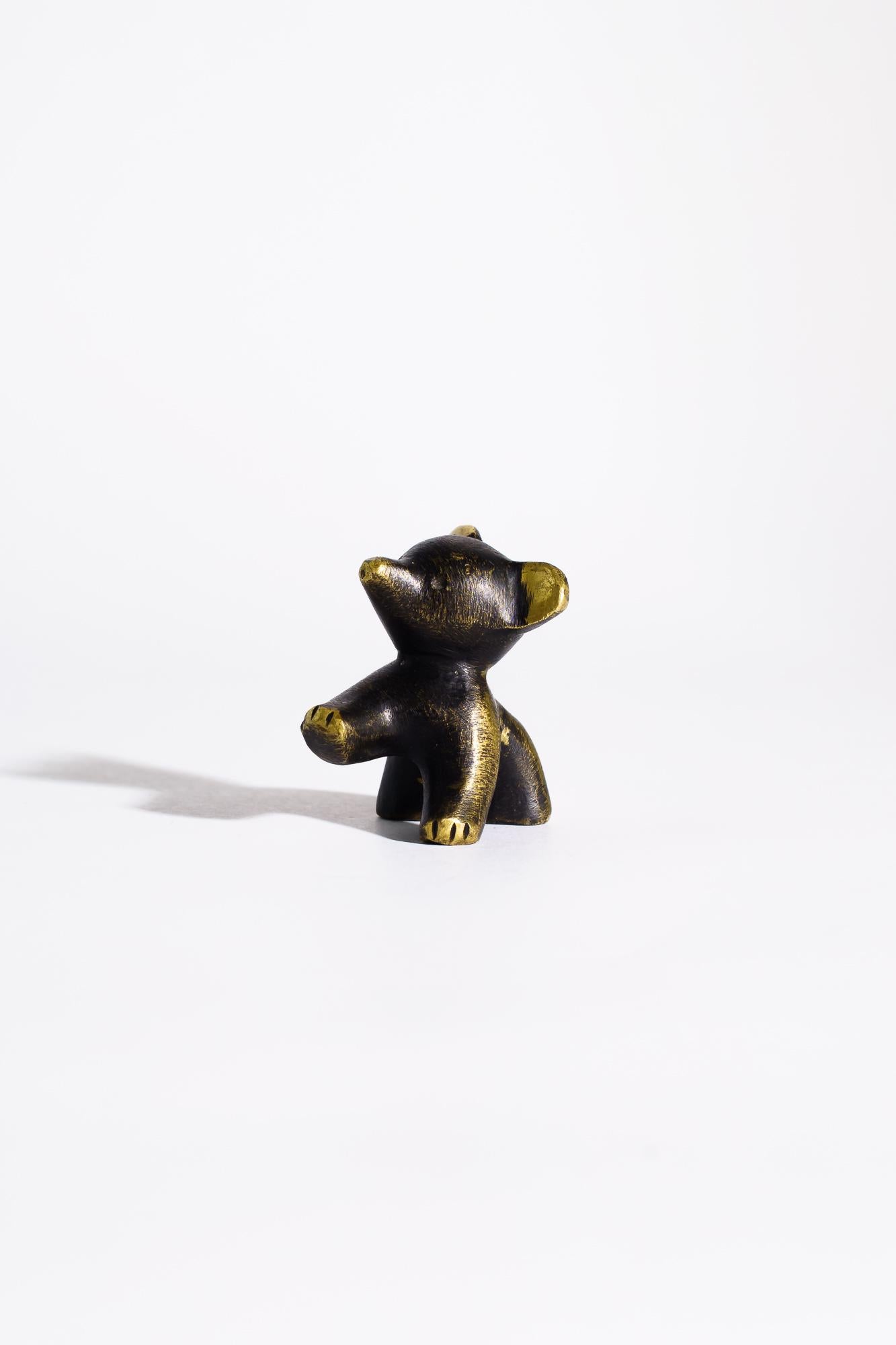 Small Walter Bosse bear figurine around 1950s
Original condition.