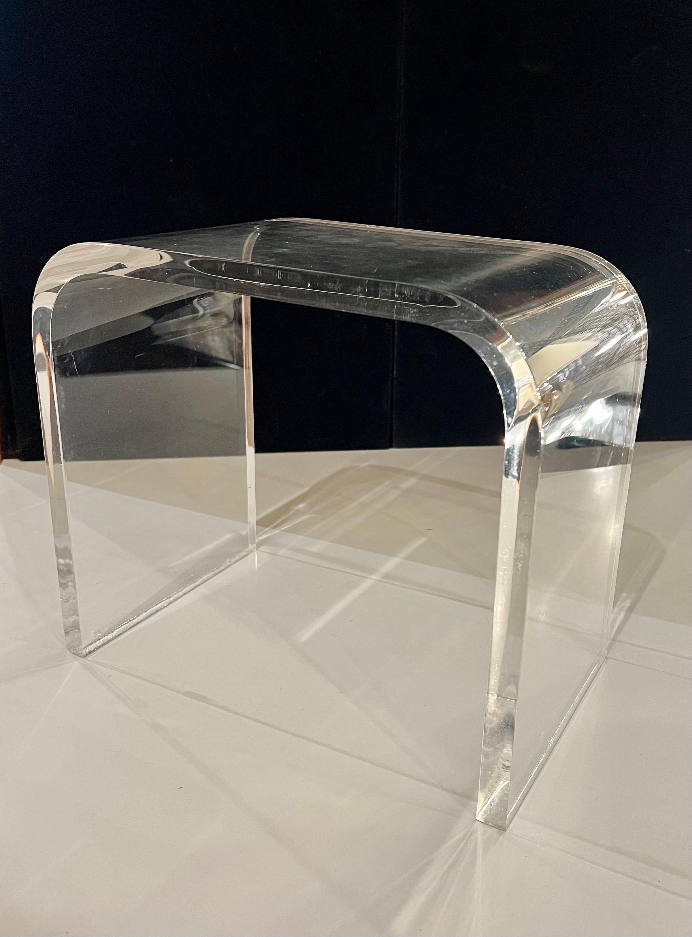 Small Waterfall Space Age Thick Lucite Step End Table Pedestal In Excellent Condition In San Diego, CA