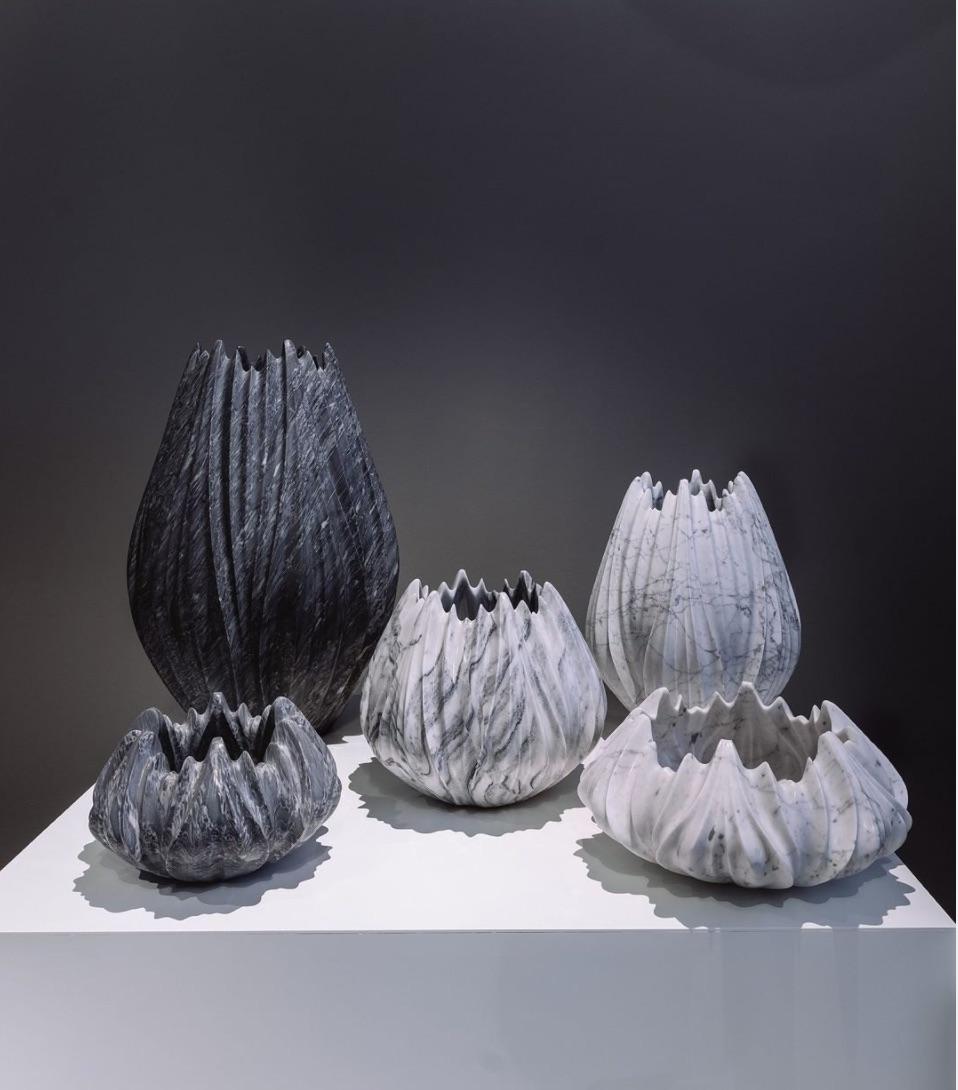 Polished Small White and Grey Marble Vase by Zaha Hadid in Statuario Marble For Sale