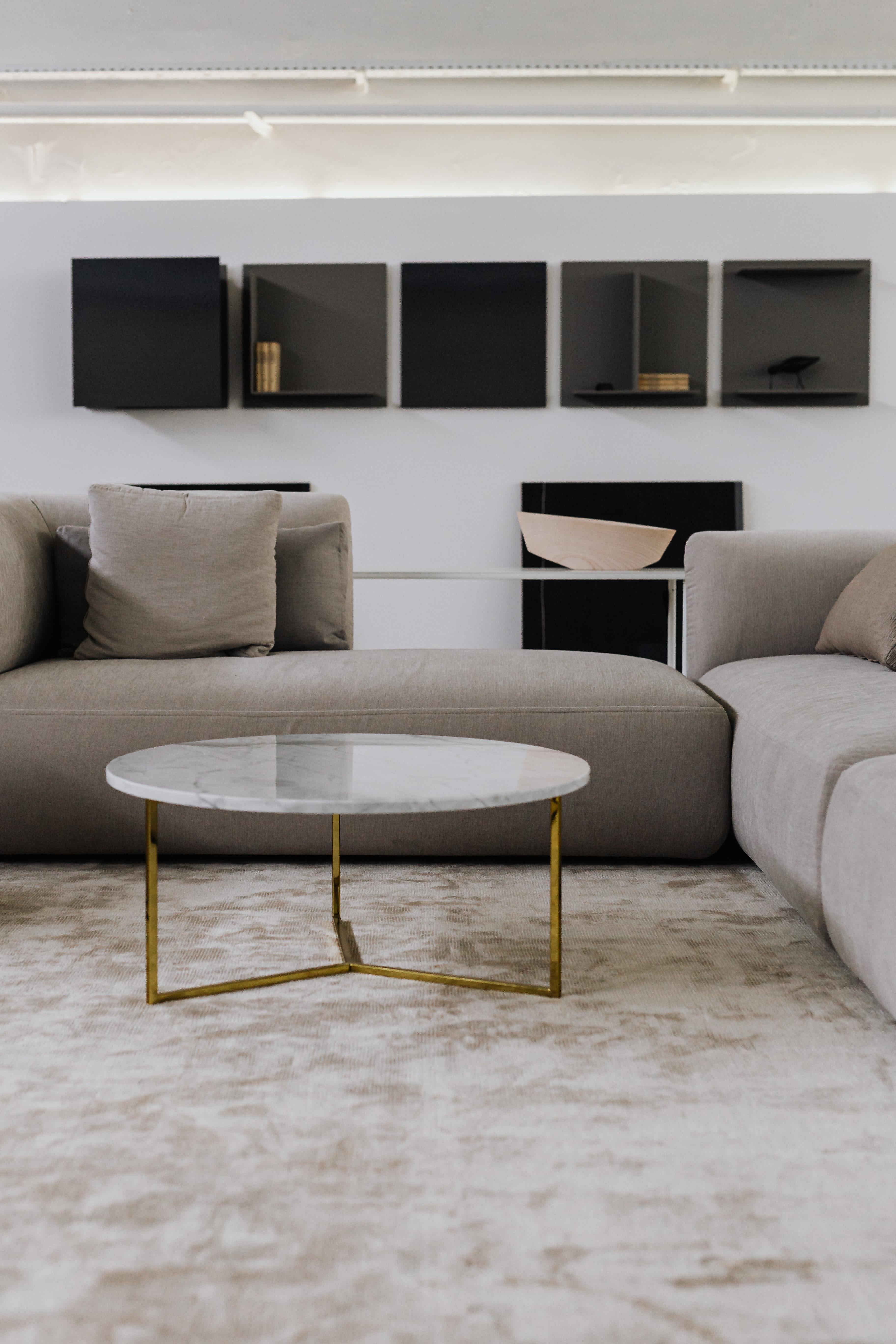 Small White Brass Oval Coffee Table by Un’common 1