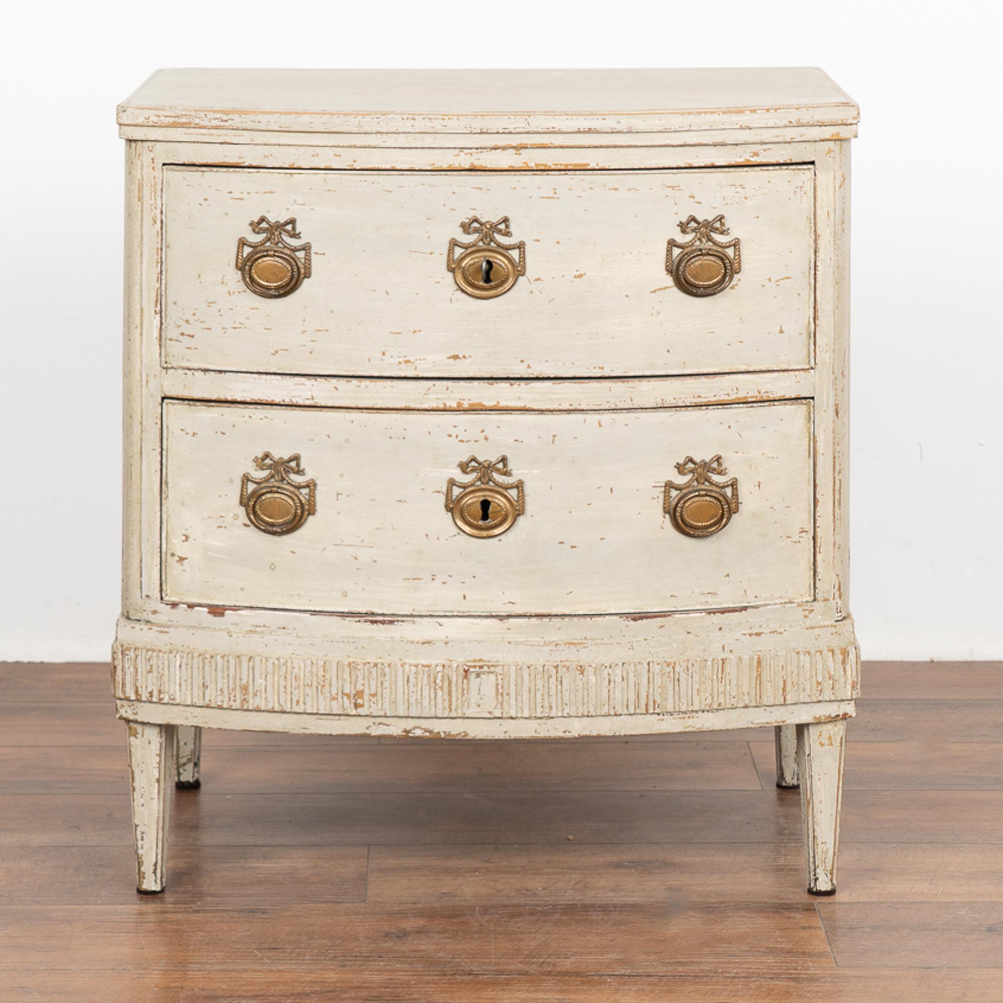 Small White Gustavian Chest of Two Drawers, Sweden circa 1820-40 In Good Condition For Sale In Round Top, TX