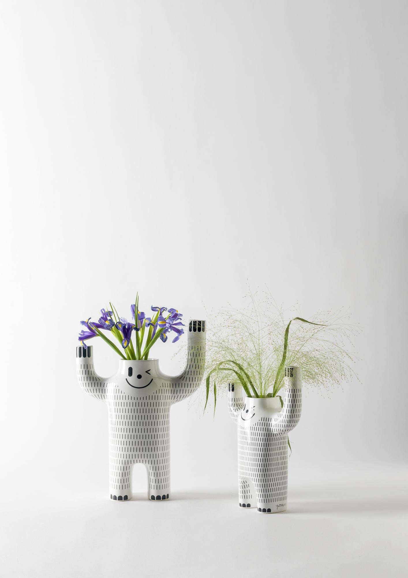 Modern Small White Happy Susto Ceramic Flower Vase by Jaime Hayon, Contemporary Design 