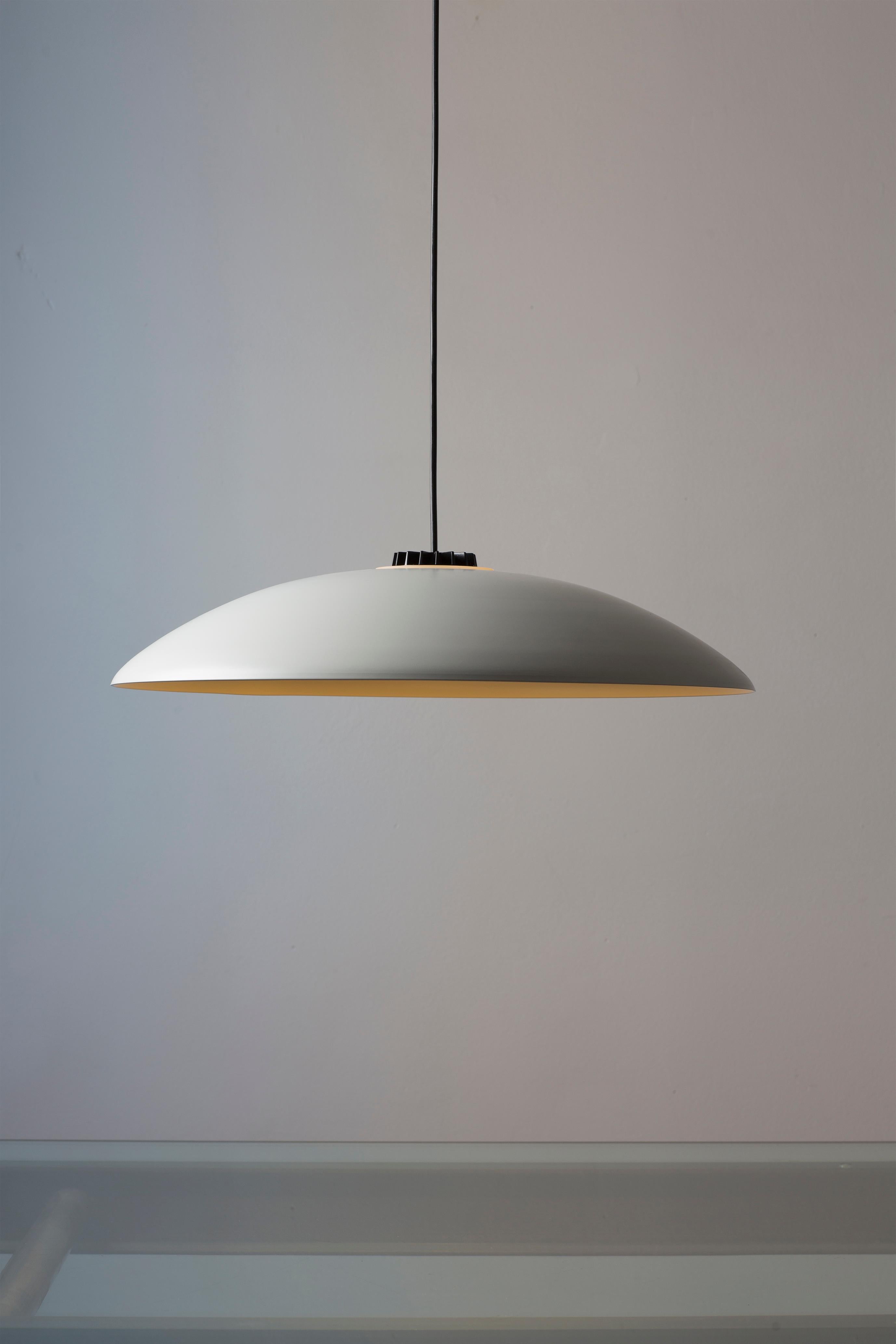 Contemporary Small White HeadHat Plate Pendant Lamp by Santa & Cole