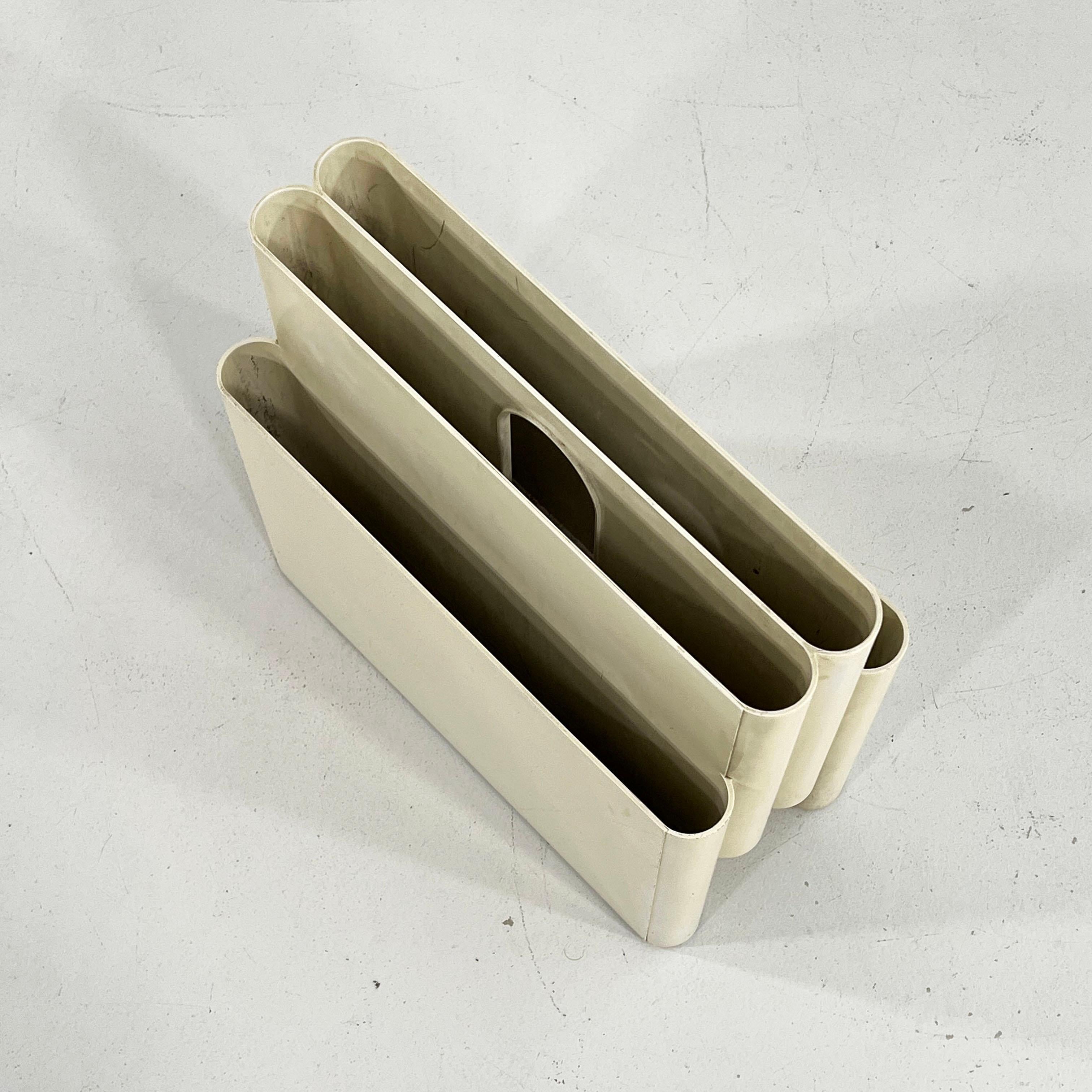 Late 20th Century Small White Magazine Rack by Giotto Stoppino for Kartell, 1970s