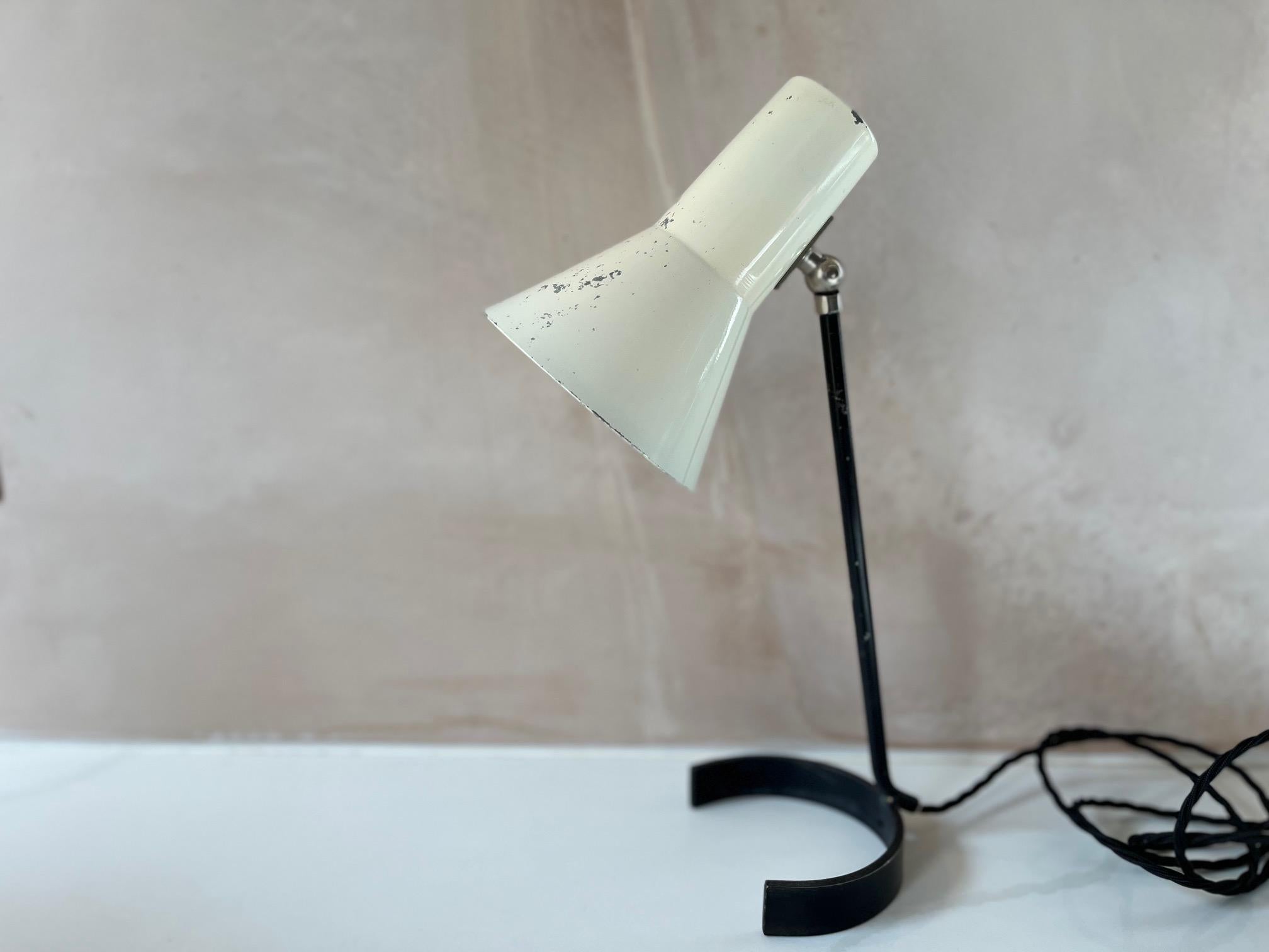 Small white metal Dutch desk lamp 1