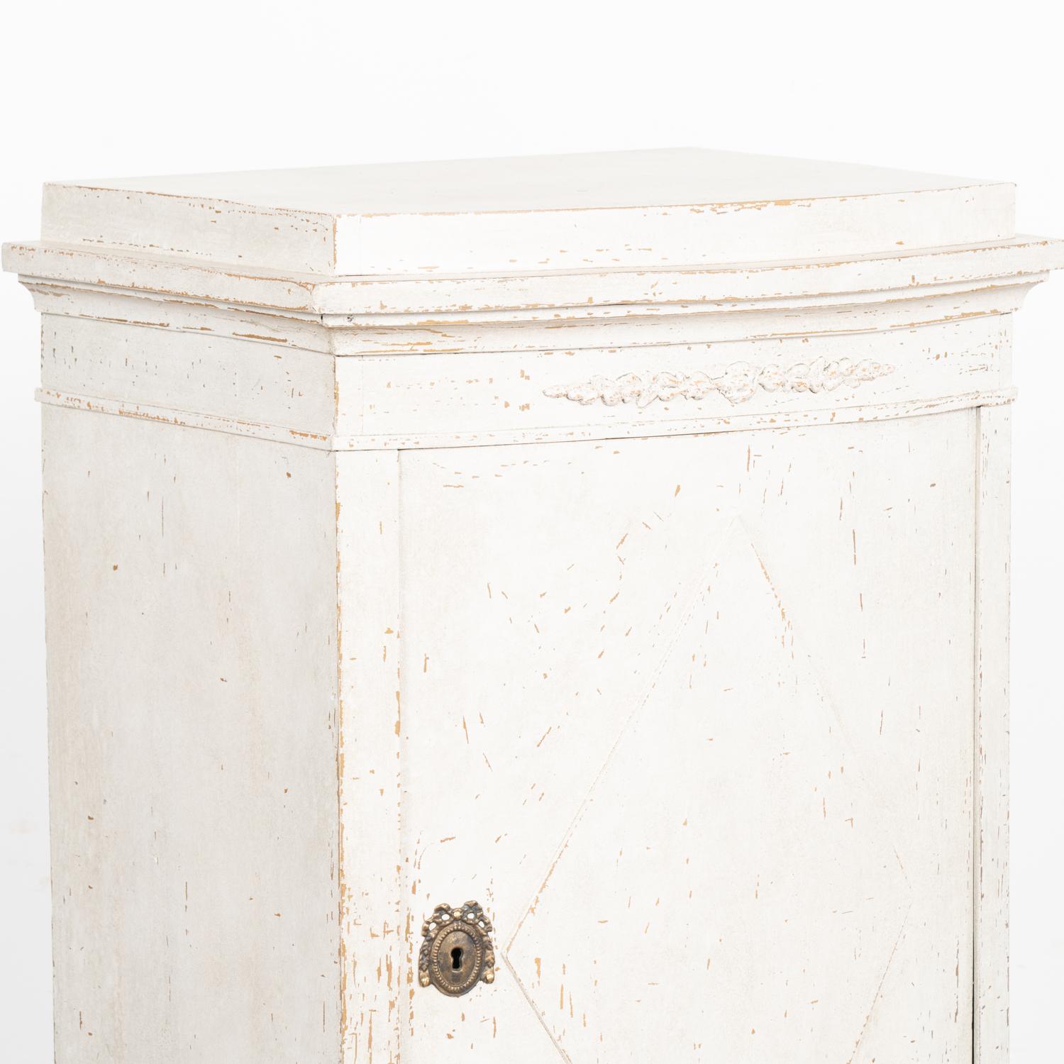 19th Century Small White Painted Swedish Bow Front Cabinet, circa 1860 For Sale