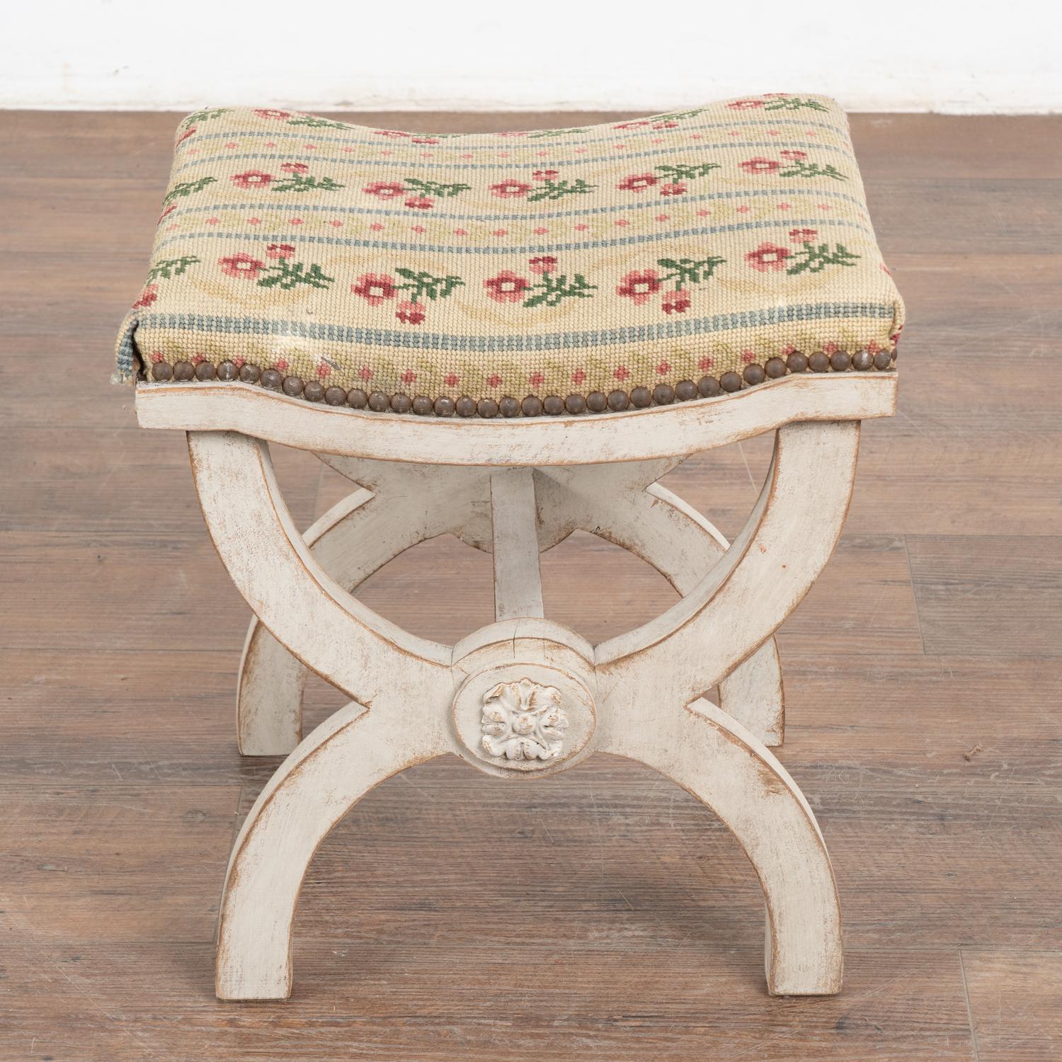 Gustavian Small White Swedish Stool or Footrest, circa 1900's For Sale