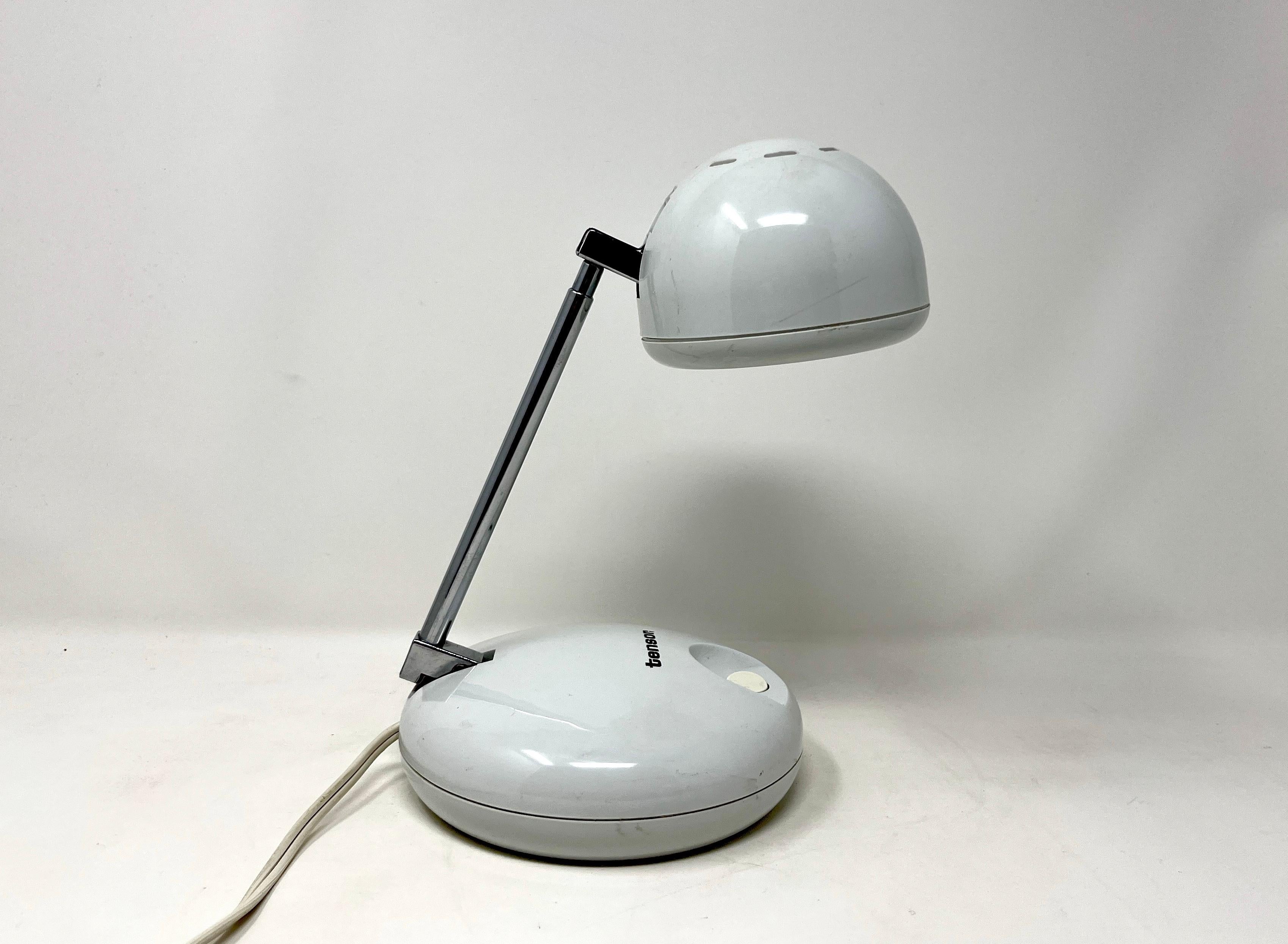 Post-Modern Small White Tensor Post Modern Adjustable Eyeball Desk Lamp For Sale