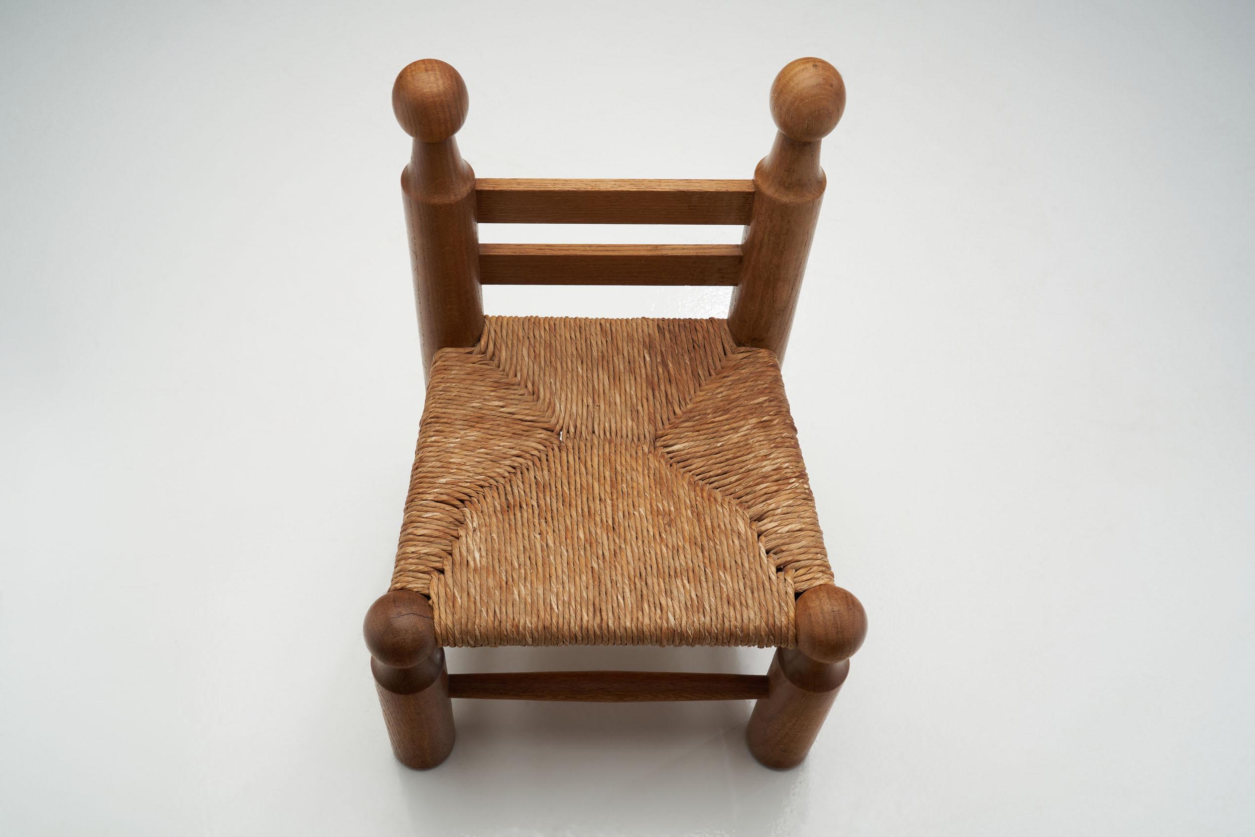 Stuhl aus Holz und Korbweide von einem europäischen Möbelschreiner, Europa, ca. 1950er Jahre im Angebot 11