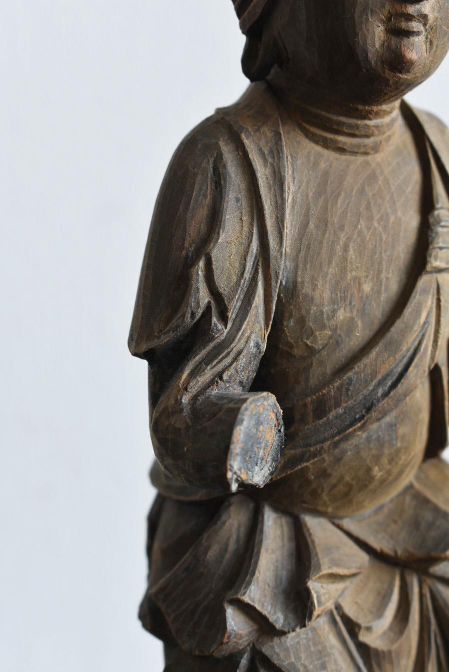Piccola statua di Buddha in legno del periodo Edo in Giappone, dal 17° al 19° secolo. in vendita 7