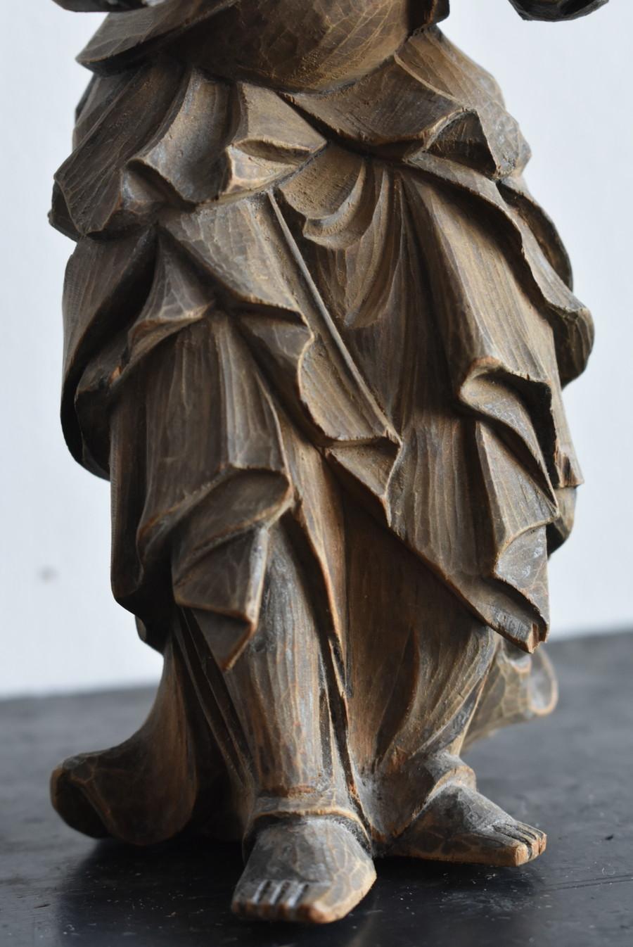 Piccola statua di Buddha in legno del periodo Edo in Giappone, dal 17° al 19° secolo. in vendita 10