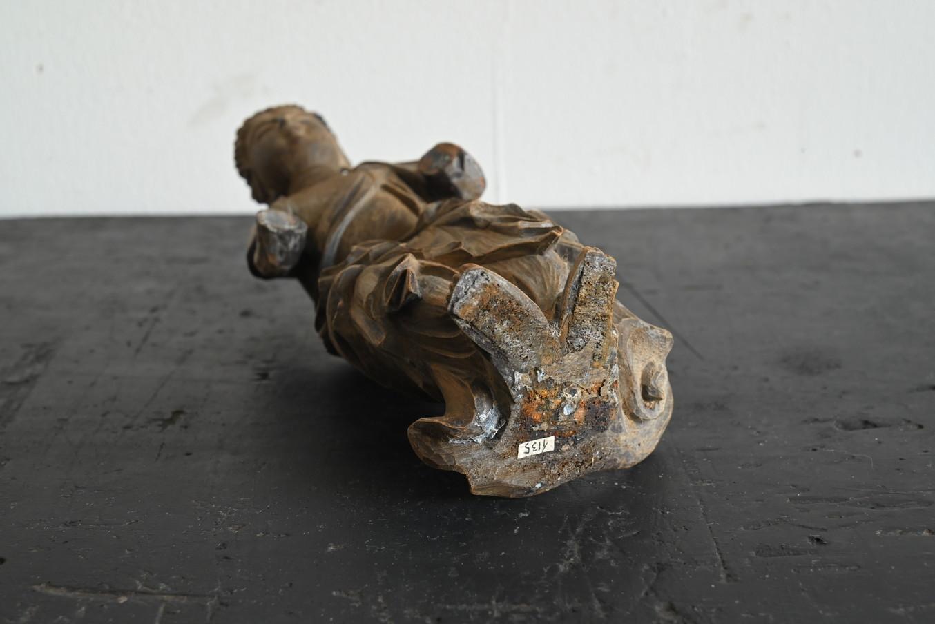 Piccola statua di Buddha in legno del periodo Edo in Giappone, dal 17° al 19° secolo. in vendita 2