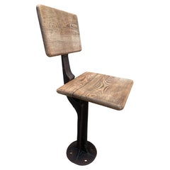 Petite chaise pliante en bois
