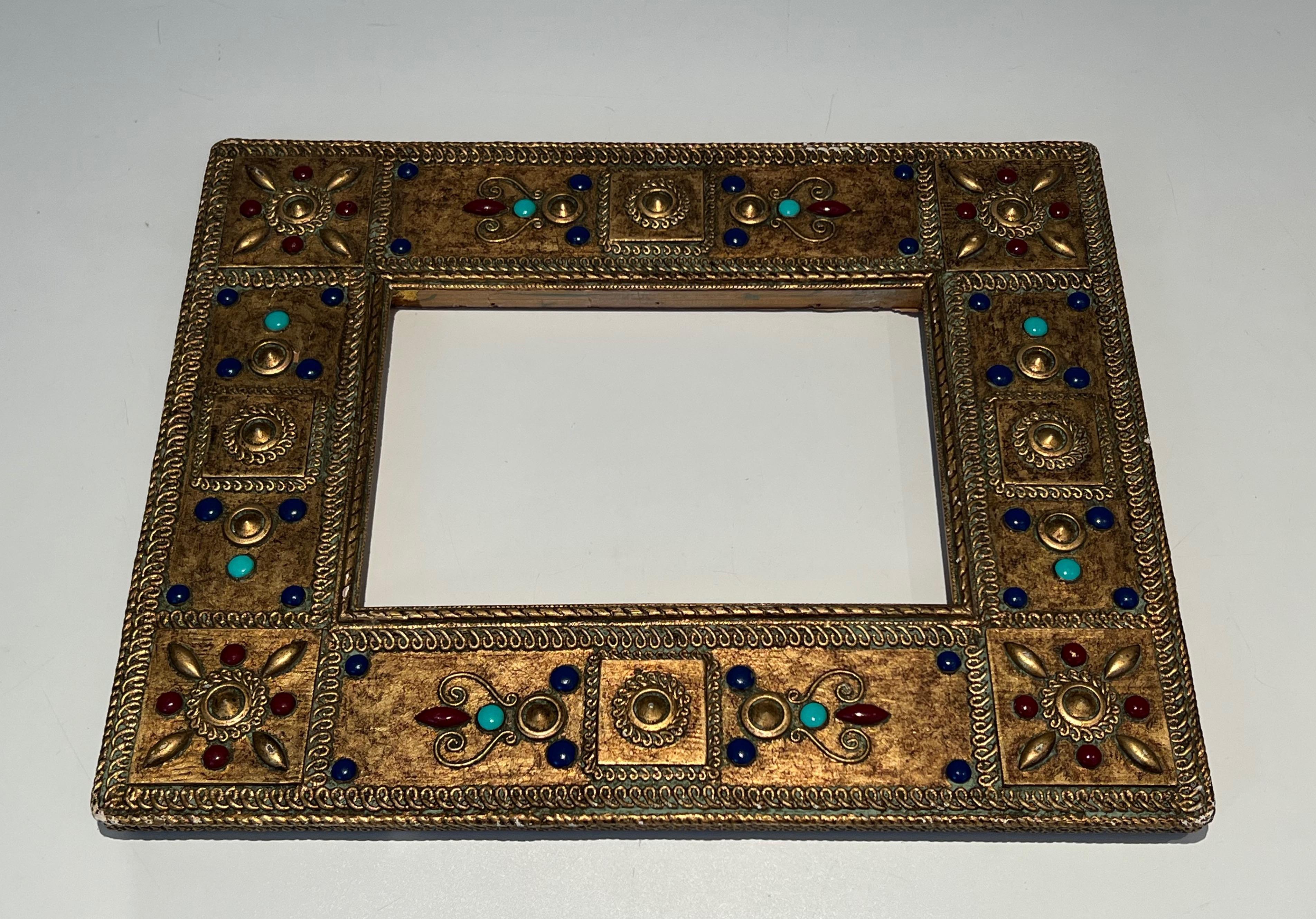 Small Wooden Frame with Fine Stones Incrustations. French Work. Circa 1970 In Good Condition For Sale In Marcq-en-Barœul, Hauts-de-France