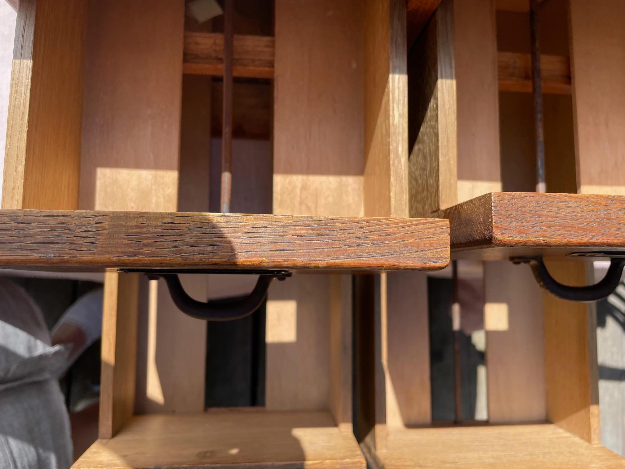 Archivador taquilla de madera pequeño en Bueno estado para la venta en Nivelles, BE
