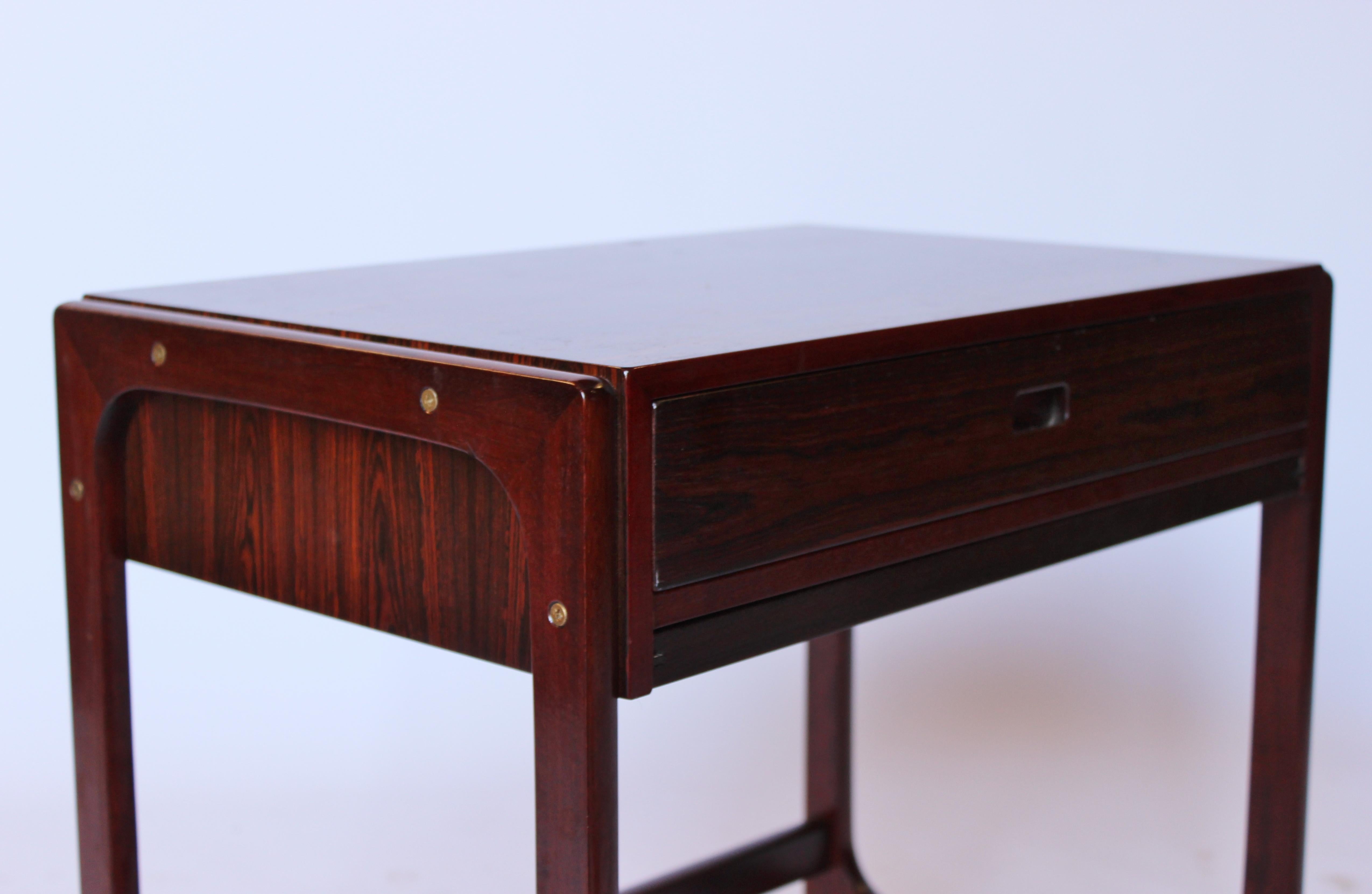 Small work table in Rosewood of Danish Design, by Gelsted, 1960s For Sale 1