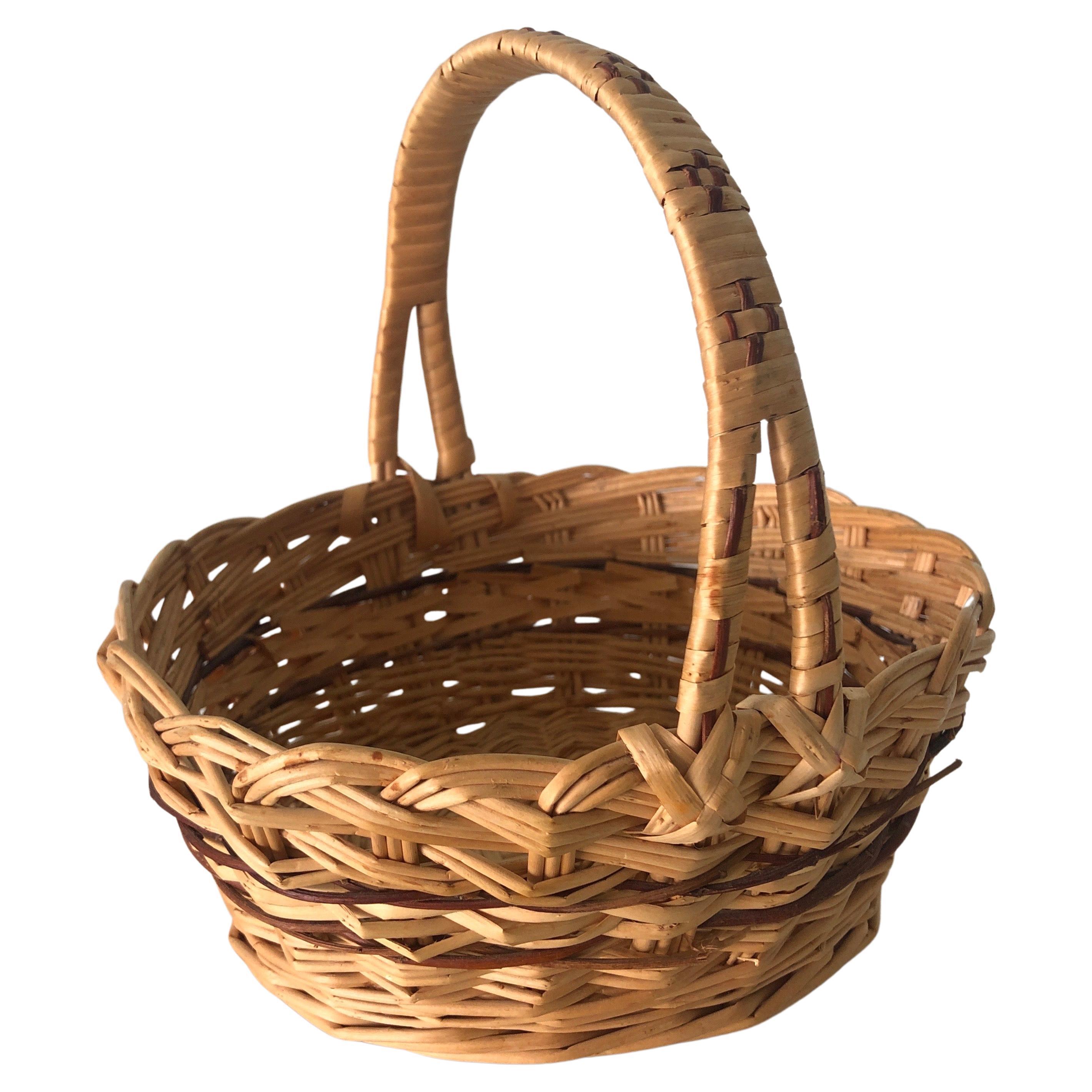 French Woven Rattan Lidded Basket with Handles circa 1920s at 1stDibs French Woven Rattan Lidded Basket with Handles circa 1920s at 1stDibs