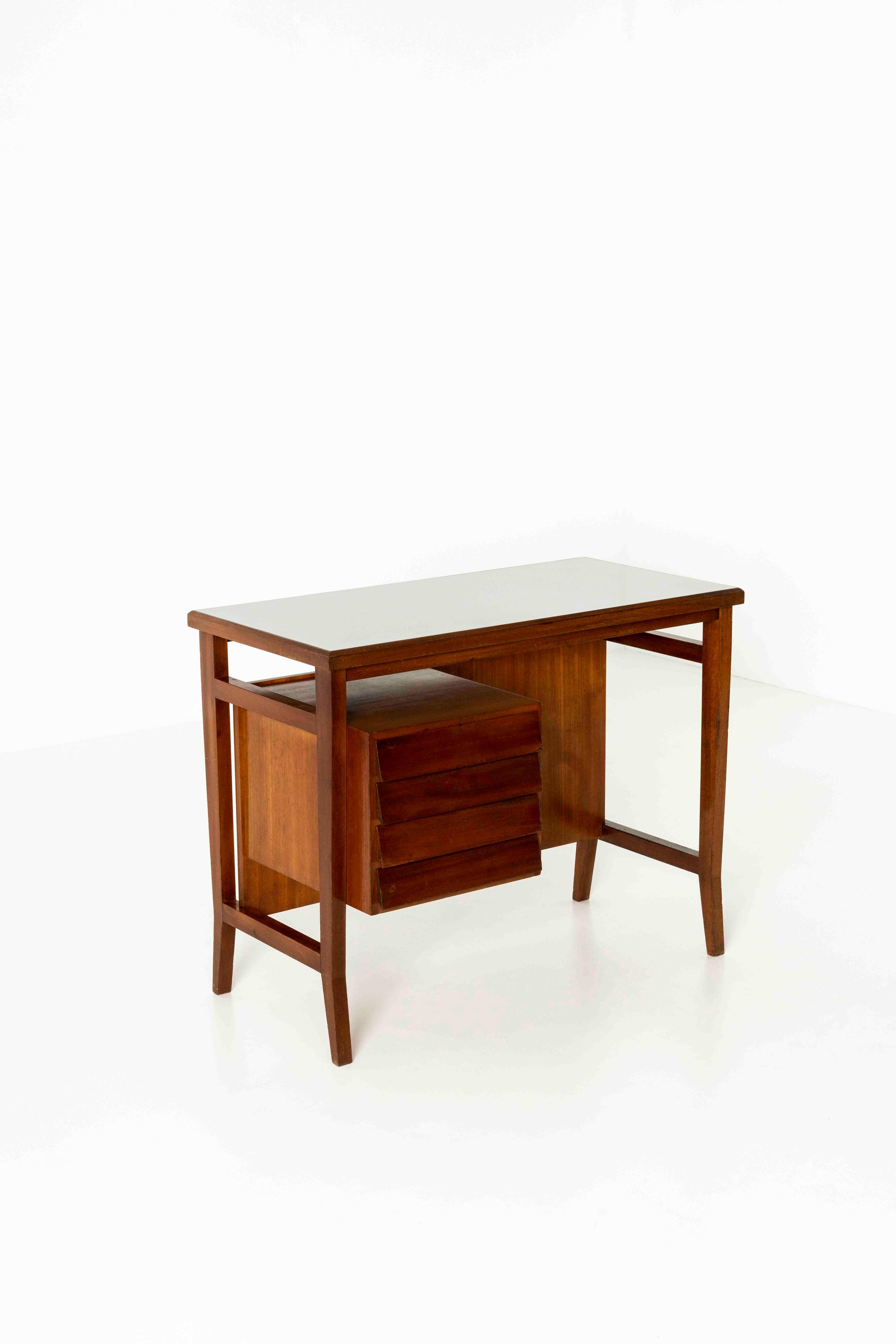 Mid-Century Modern Small Writers Desk by Gio Ponti for Schirolli, Italy, 1960s