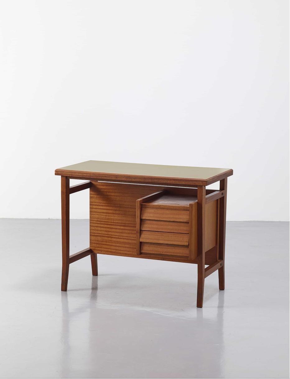 Small Writing Desk by Gio Ponti for Schirolli, Italy, 1960s 8