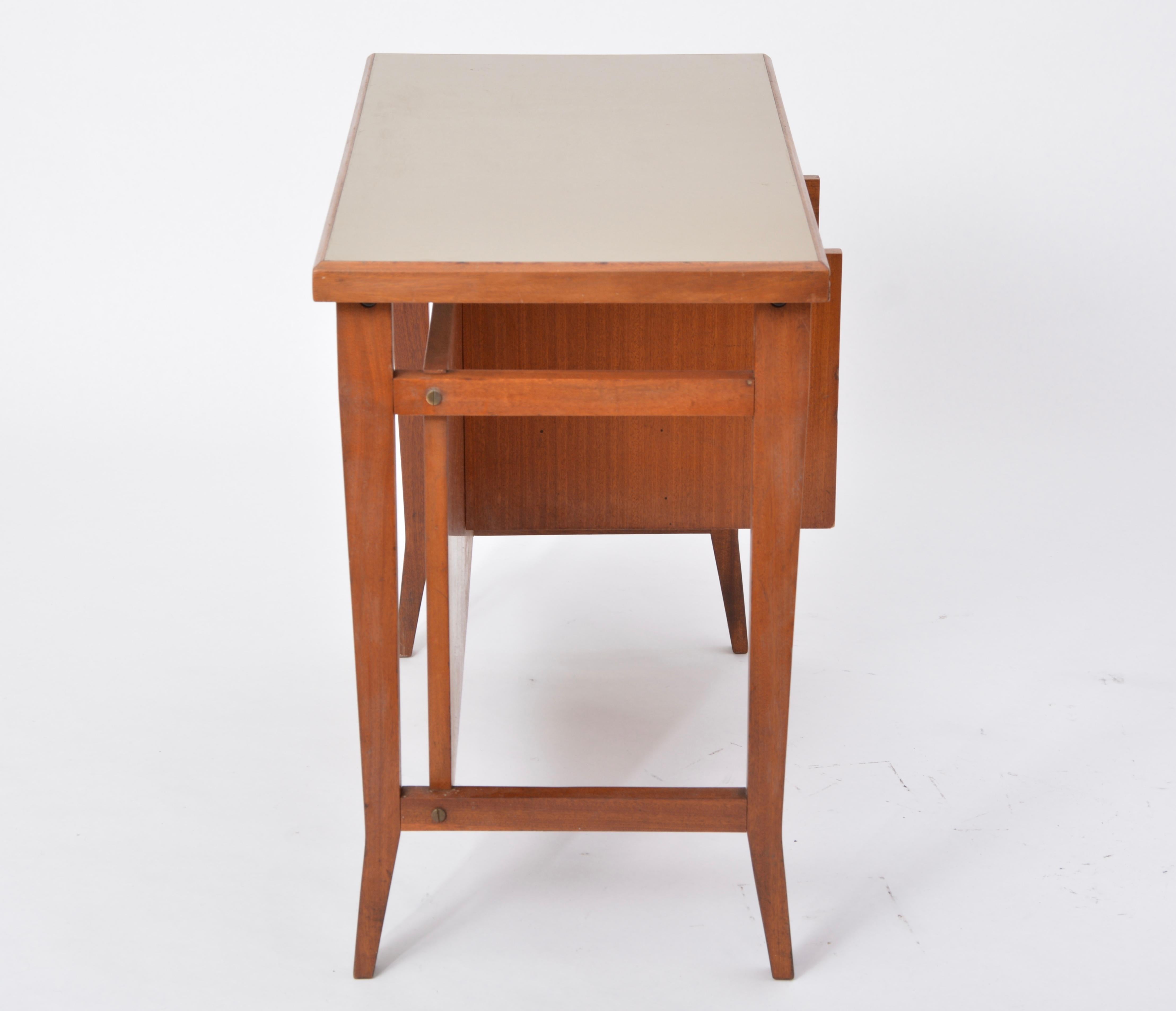 Small Writing Desk by Gio Ponti for Schirolli, Italy, 1960s 1