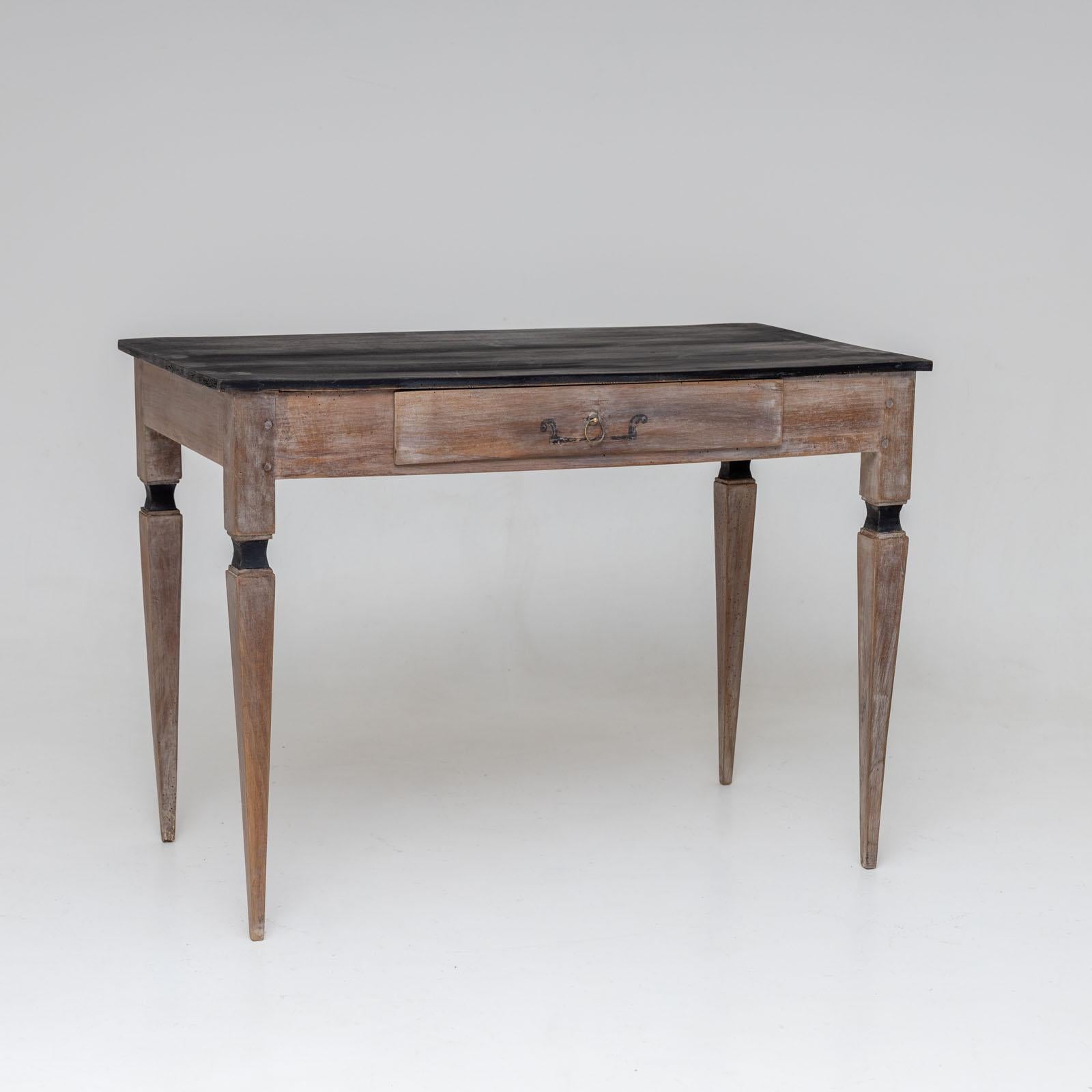 French Small Writing Table, France around 1800 For Sale