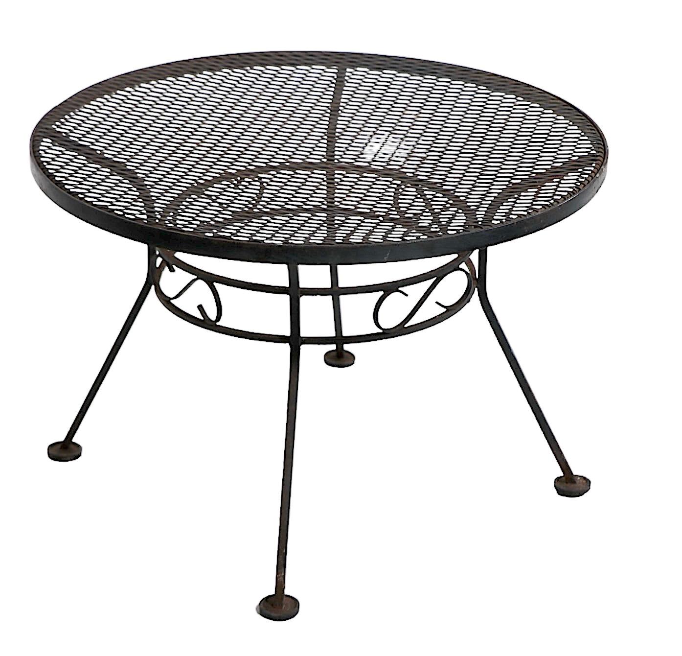 American  Small Wrought Iron  Garden Patio Poolside Table by Woodard c. 1940/60's For Sale