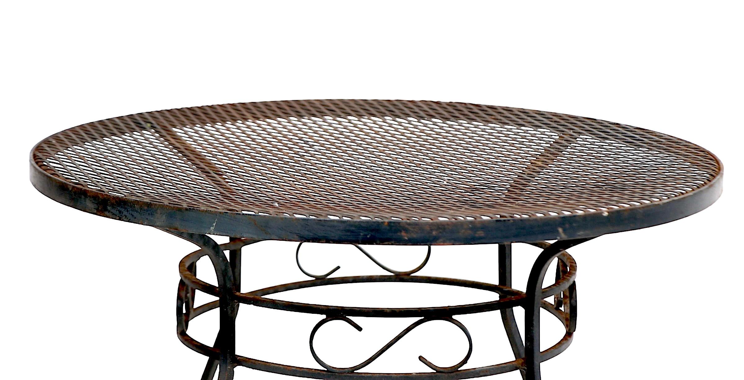  Small Wrought Iron  Garden Patio Poolside Table by Woodard c. 1940/60's For Sale 1