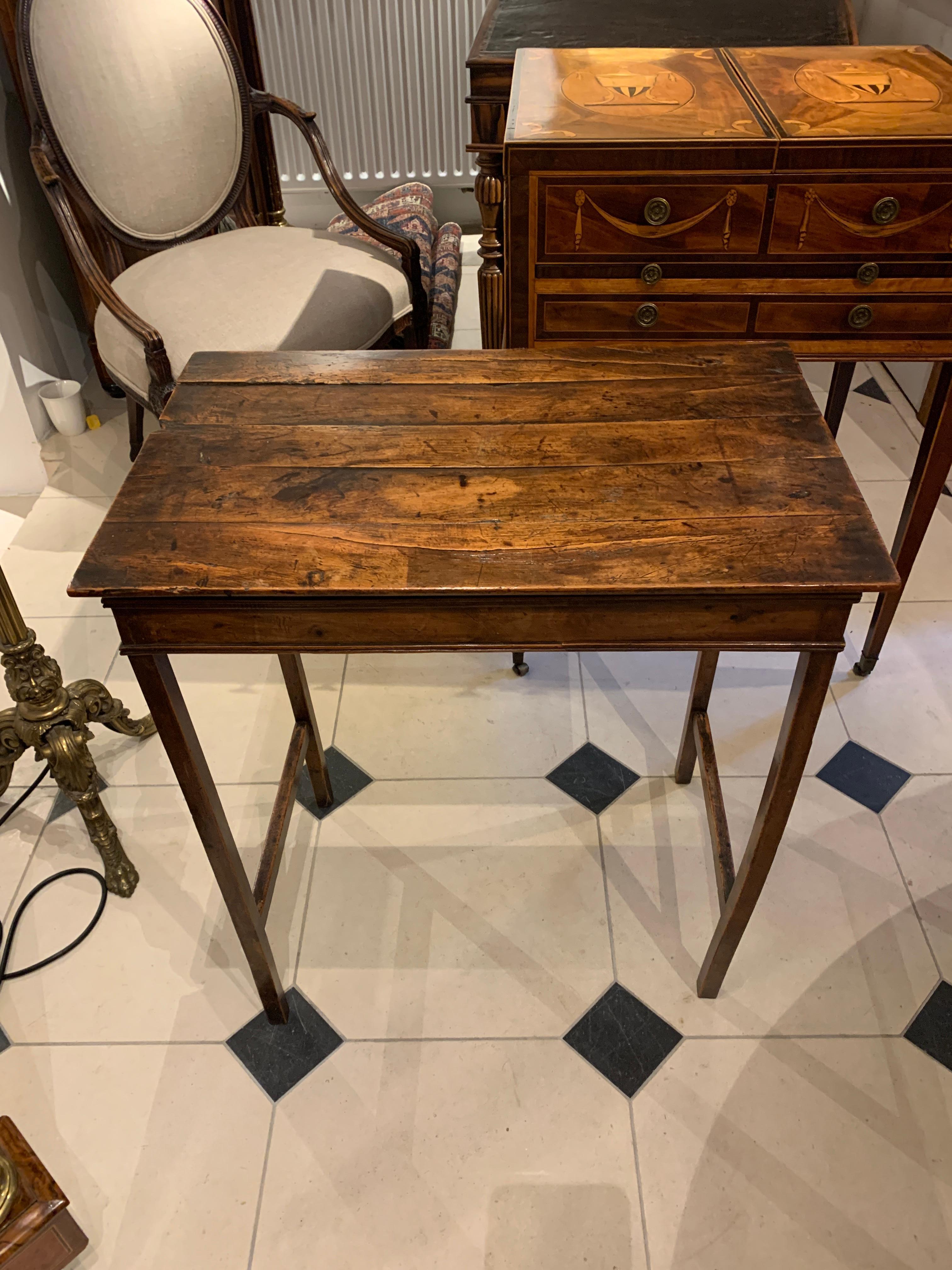 Small Yew Wood Multi Plank Provincial Occasional Table  with charming slightly bowed legs.
c. 1790