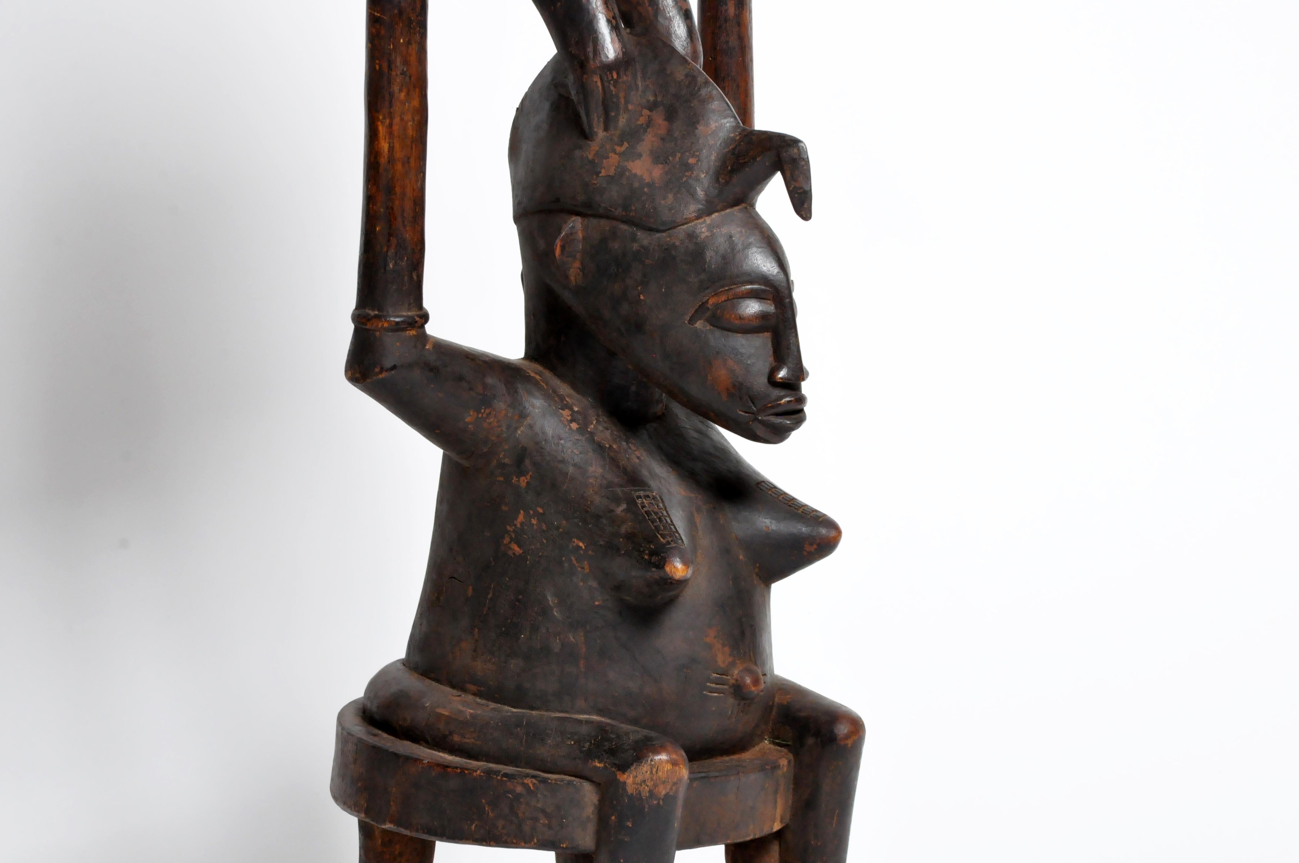 Small Yoruba Style Figure of a Woman Sculpture 7