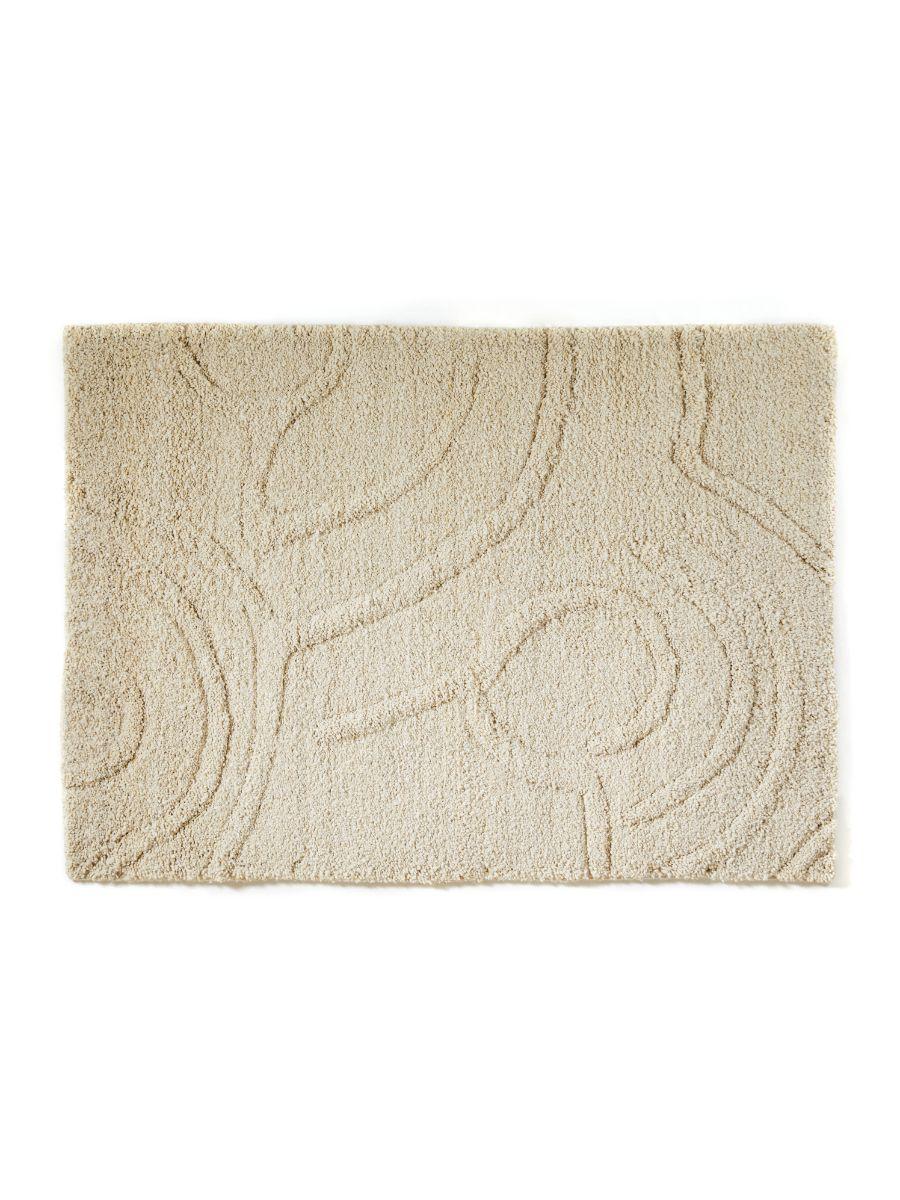 Small zenues rug by Sebastian Herkner
Materials: 100 % natural virgin wool. 
Technique: Hand-woven in Colombia.
Dimensions: W 160 x L 220 cm 
Available in size large.

The striking zenues rug, a design by Sebastian Herkner, is inspired by old
