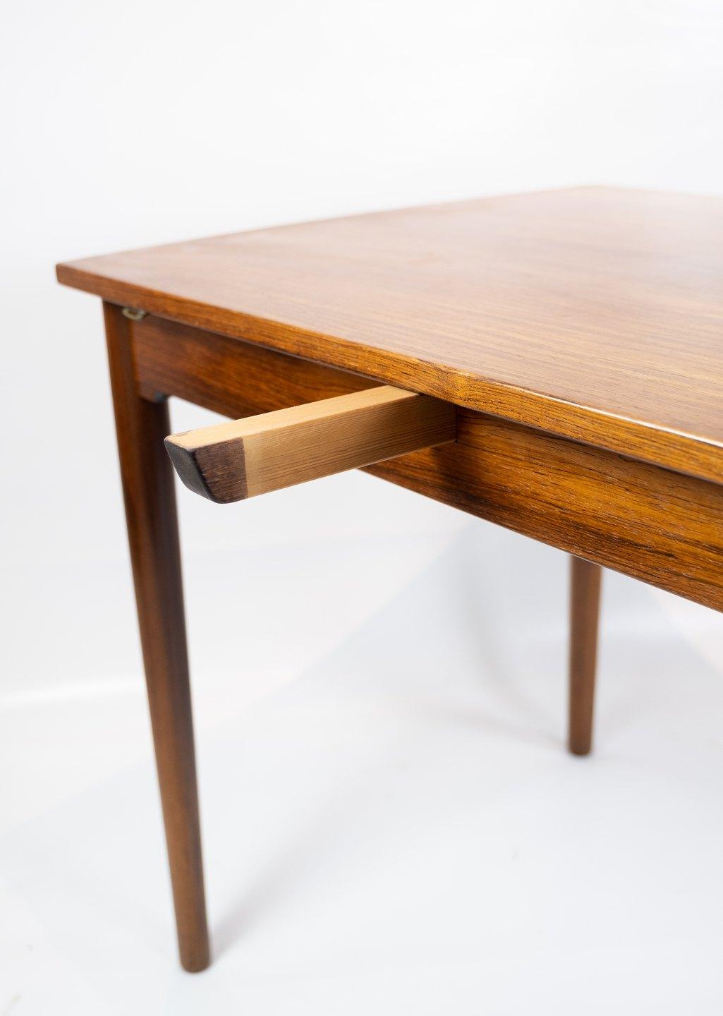 Smaller Dining Table in Rosewood with Extentions of Danish Design from the 1960s For Sale 3