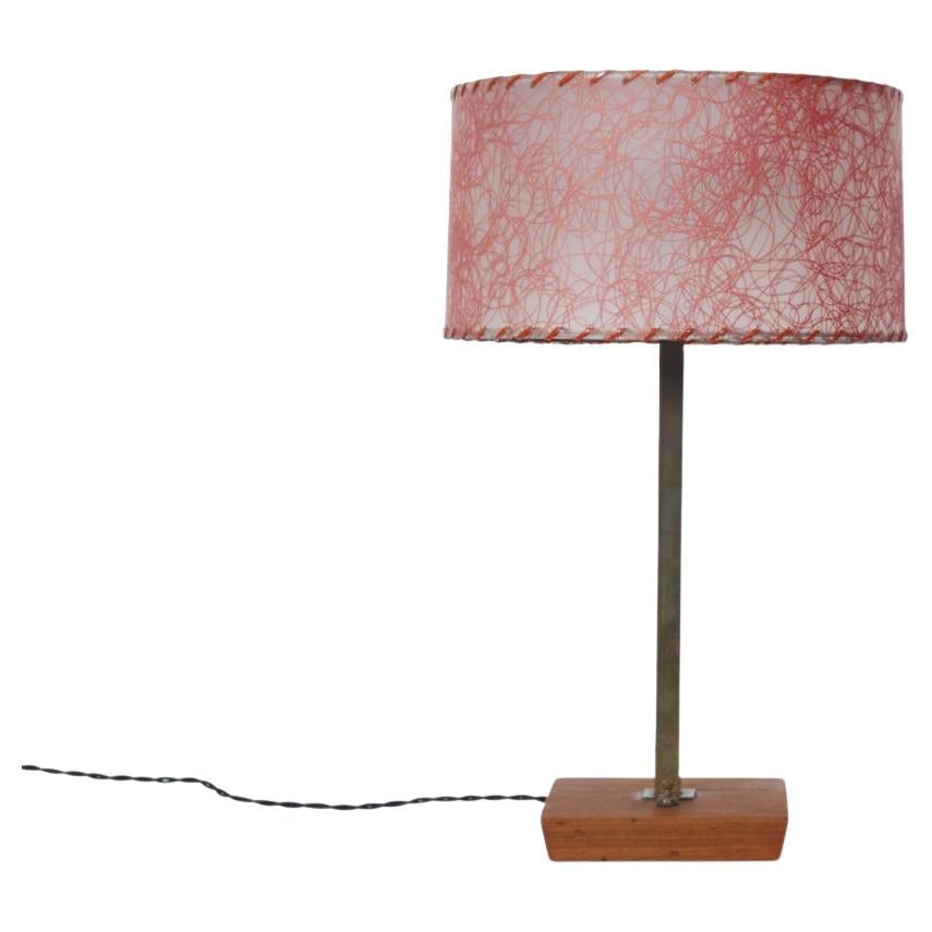 Smaller Nessen Studios Brass & Square Walnut Base Table Lamp, C. 1950 In Good Condition For Sale In Bainbridge, NY