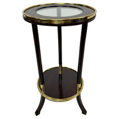 Smaller secession side table