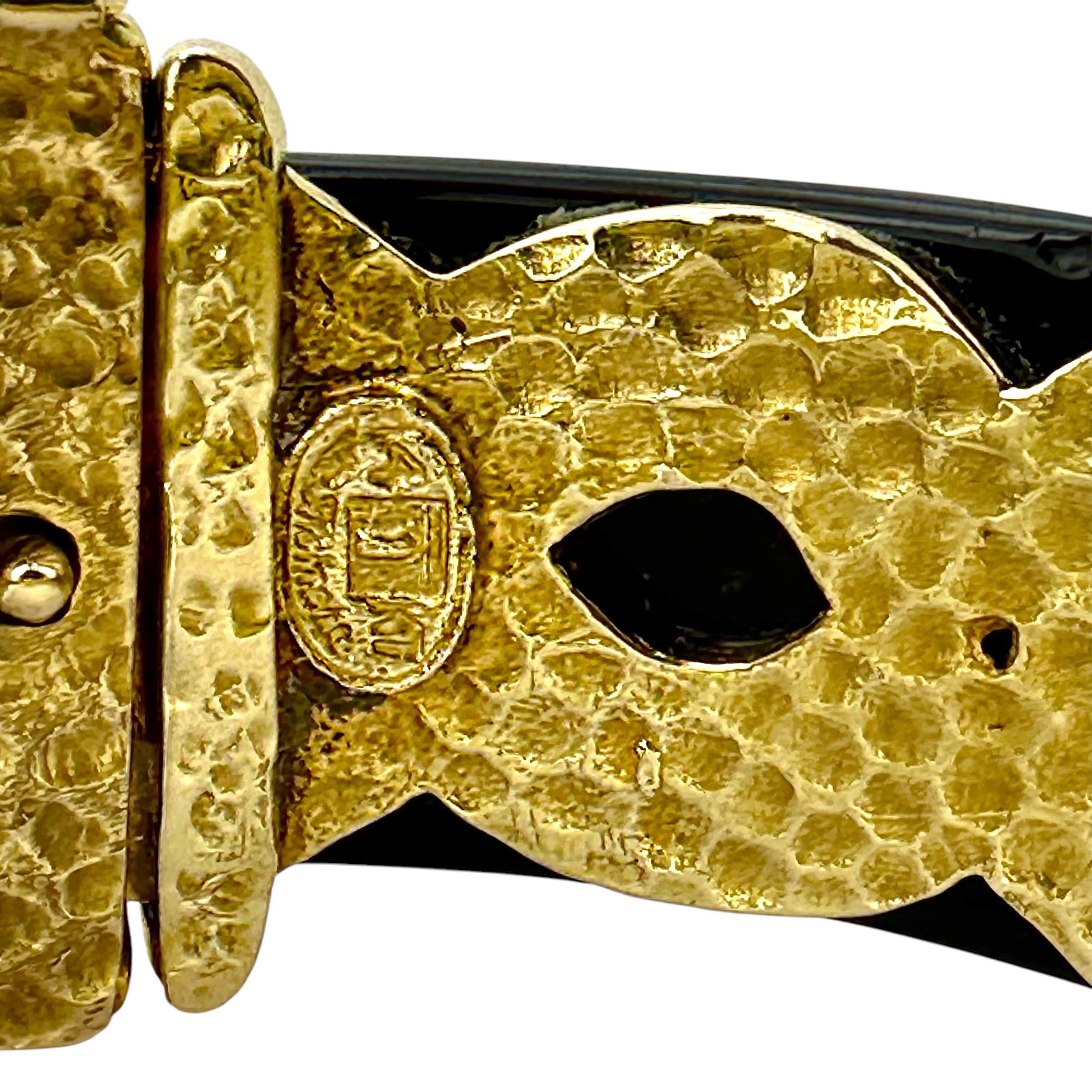 Bracelet en or jaune 14K et onyx noir par La Triomphe en vente 9