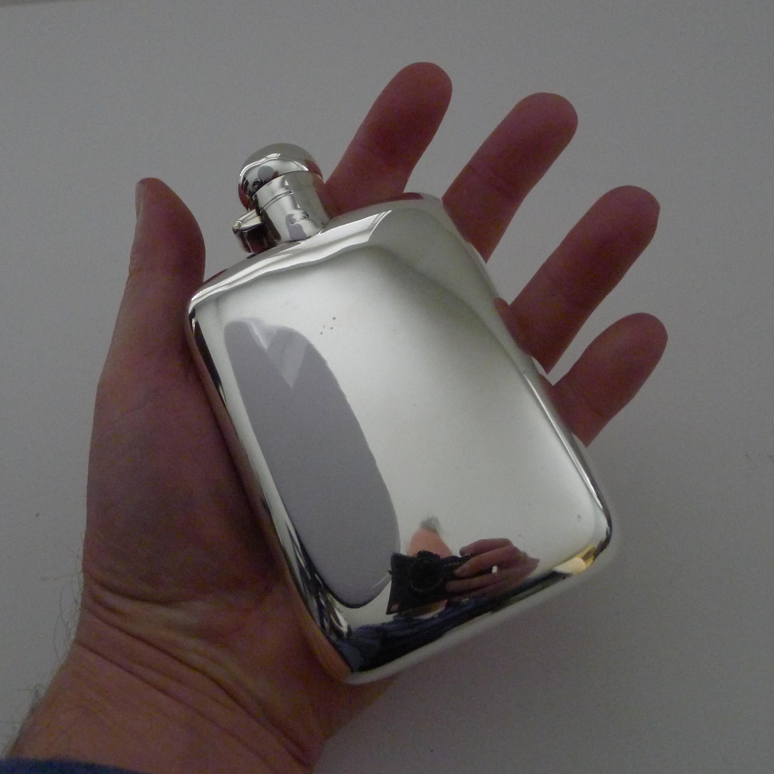 Early 20th Century Smart Antique English Sterling Silver Hipflask - 1917 For Sale