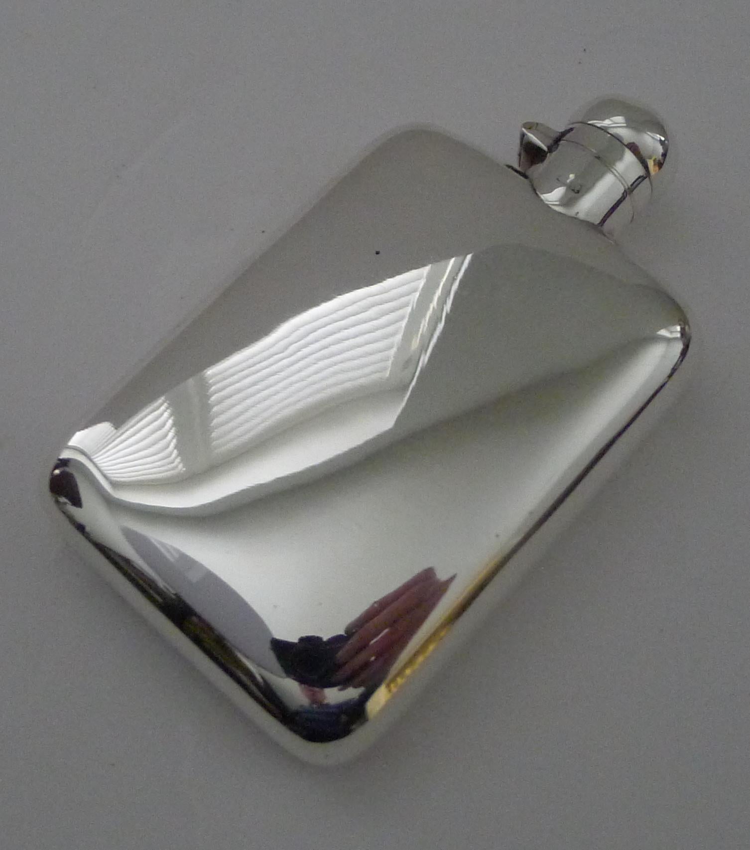 Smart Antique English Sterling Silver Hipflask - 1917 For Sale 2