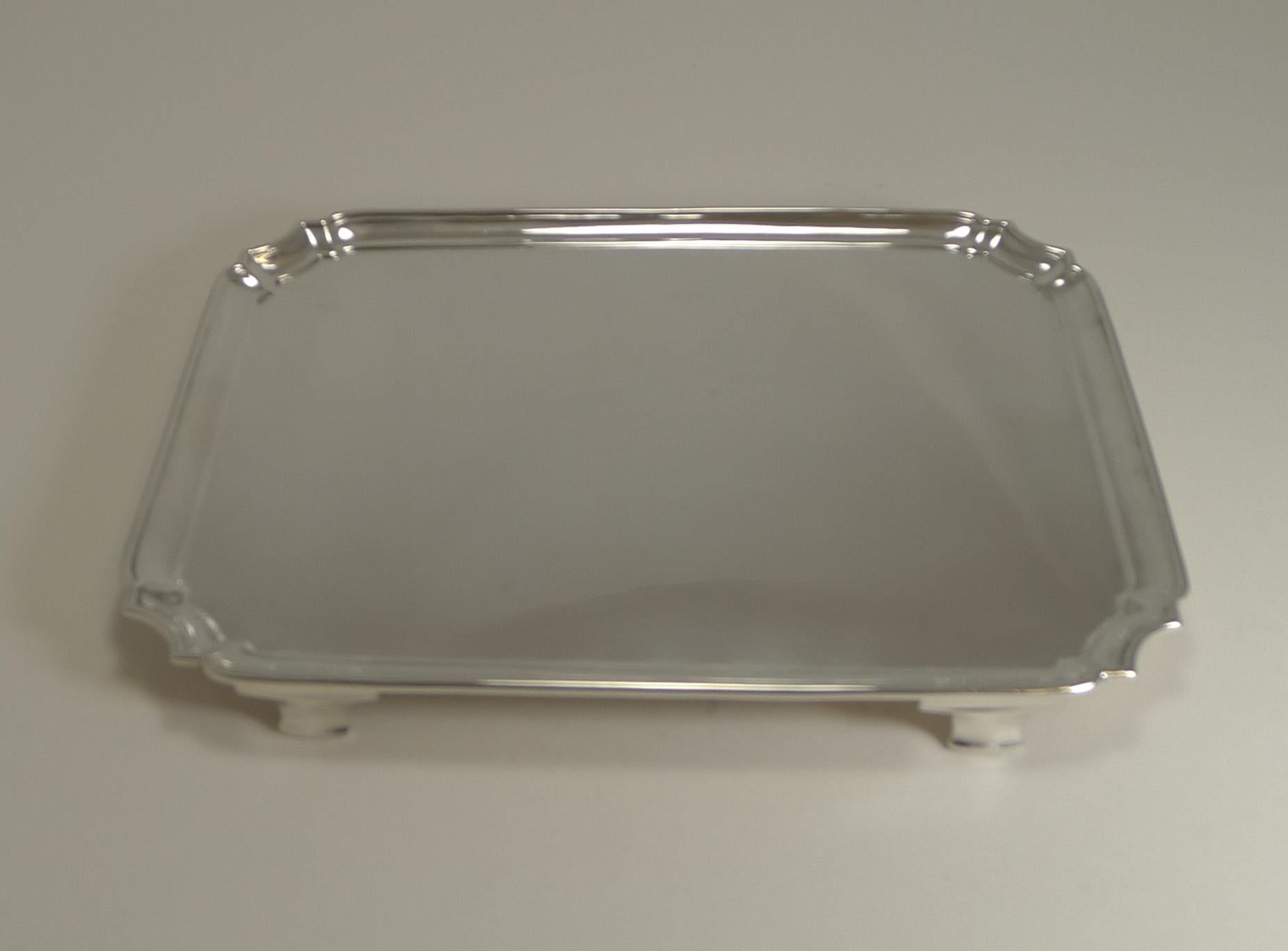 Smart Antique English Sterling Silver Serving / Cocktail Tray, 1903 In Good Condition In Bath, GB