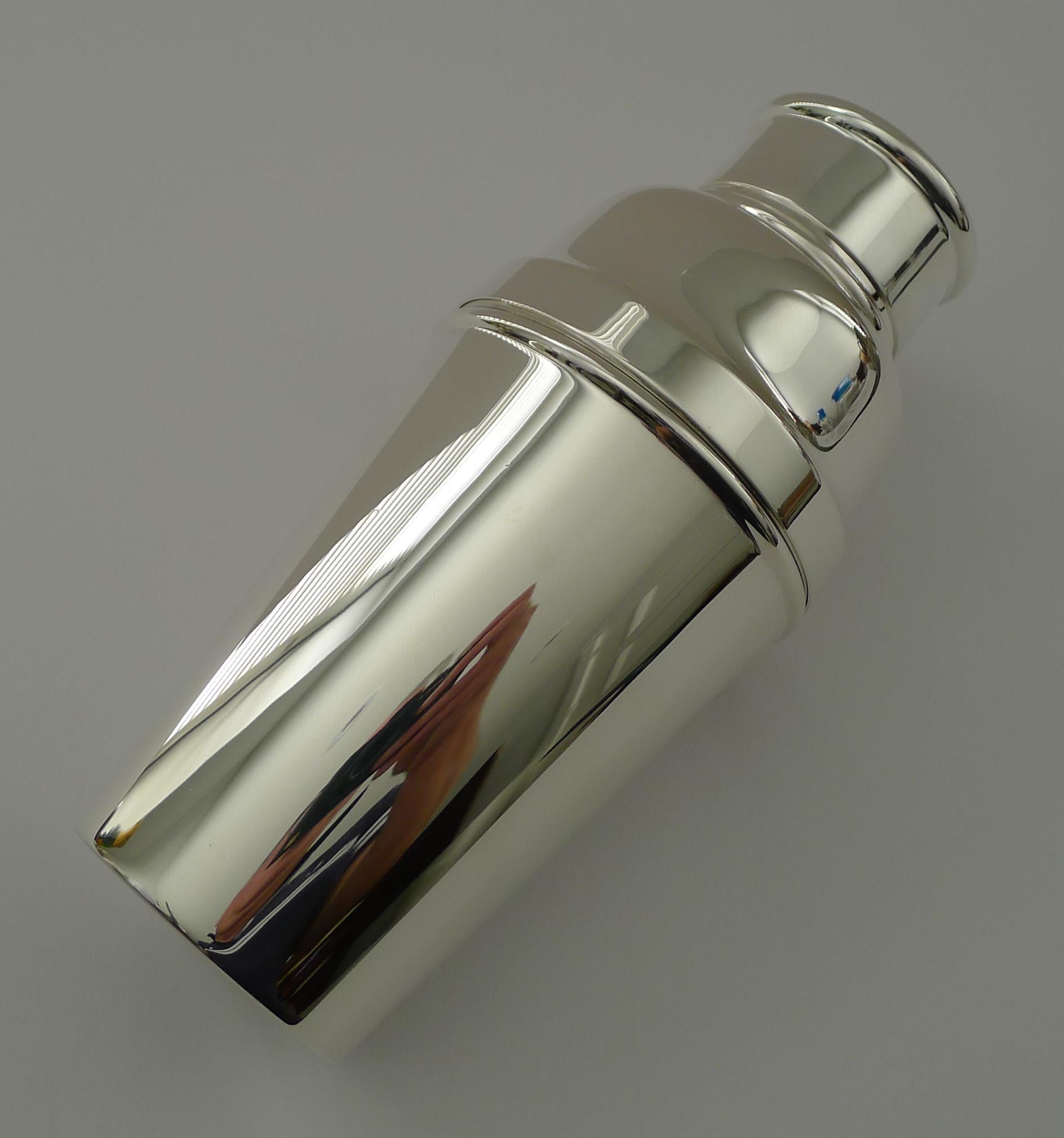 Smart Shakers Art Deco di William Suckling del 1930 - 1 1/4 di pinte in vendita 3