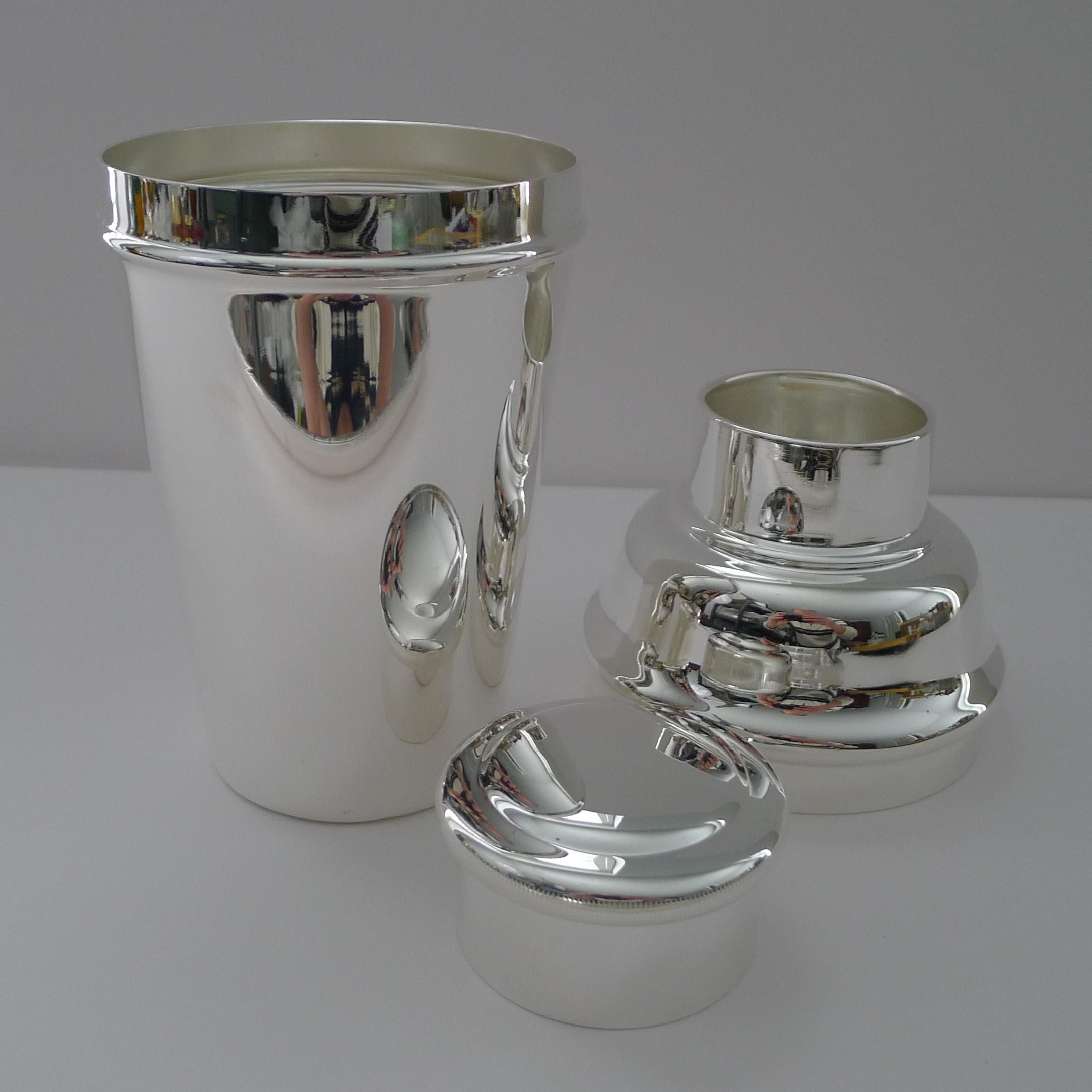 Silver Plate Smart Art Deco Shaker by William Suckling c.1930 - 1 1/4 Pints For Sale