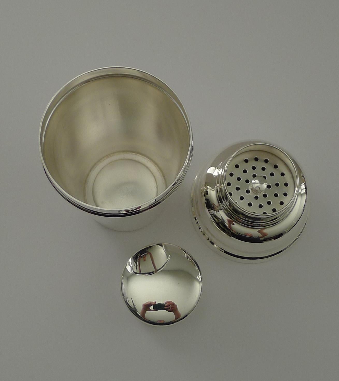Smart Shakers Art Deco di William Suckling del 1930 - 1 1/4 di pinte in vendita 1
