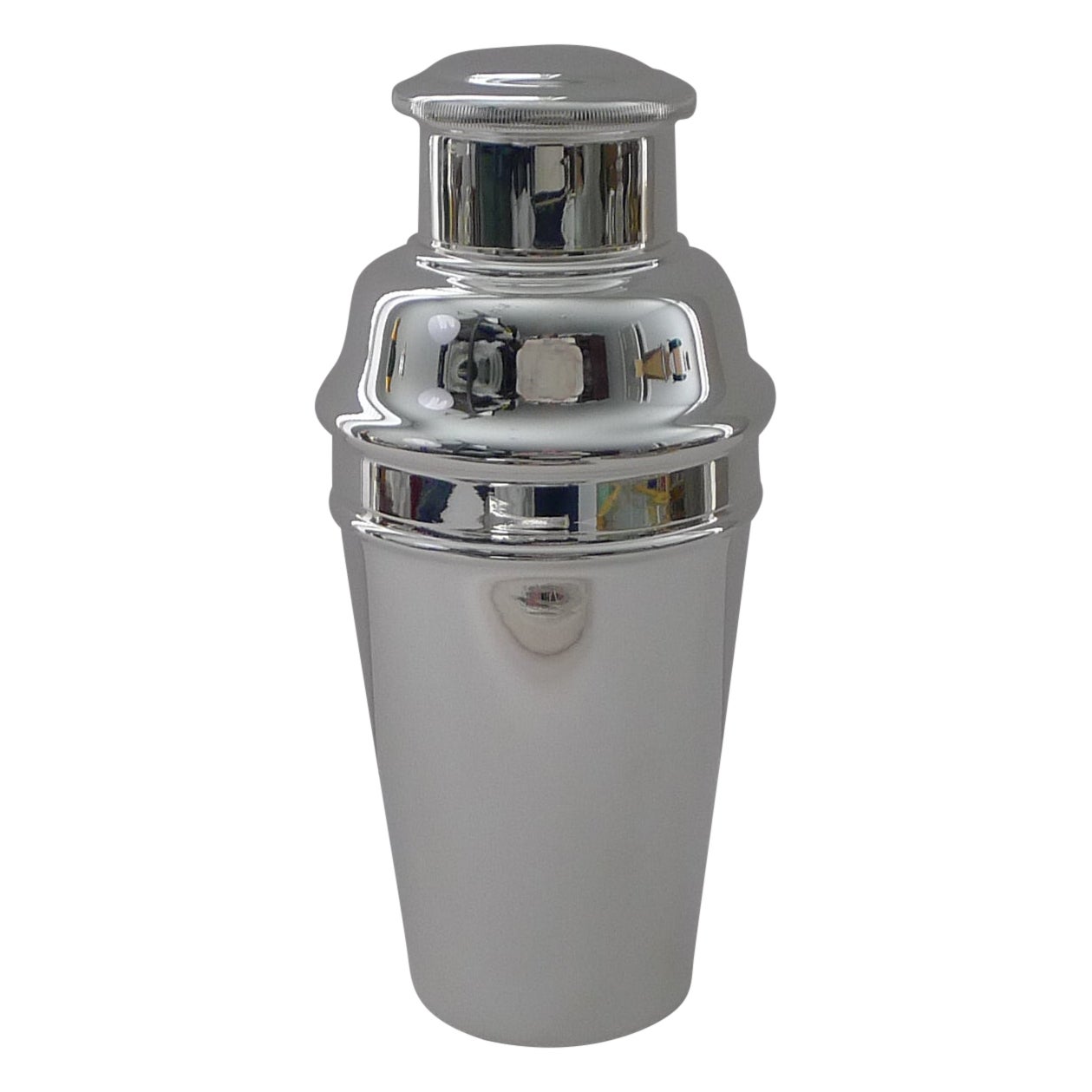 Shaker Smart Art Déco de William Suckling vers 1930 - 1 1/4 Pints en vente