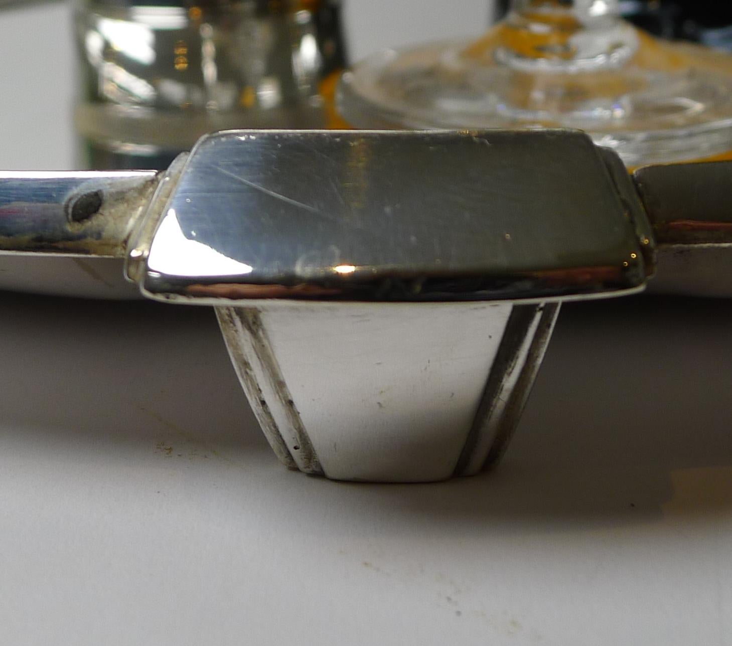 Smart Art Deco Silver Plated Cocktail Tray by Walker & Hall In Good Condition In Bath, GB