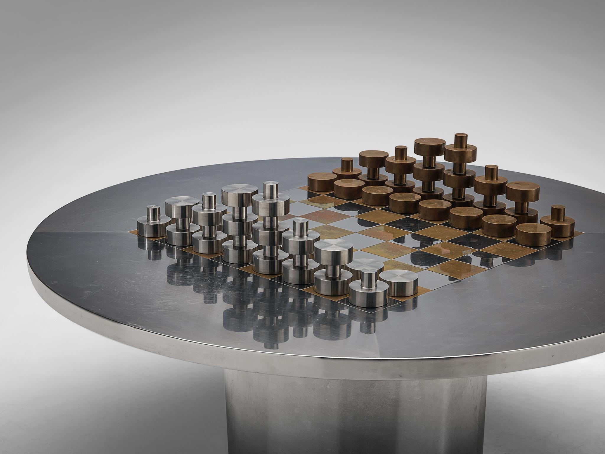 Smart Chess Table in Brass and Steel In Good Condition In Waalwijk, NL