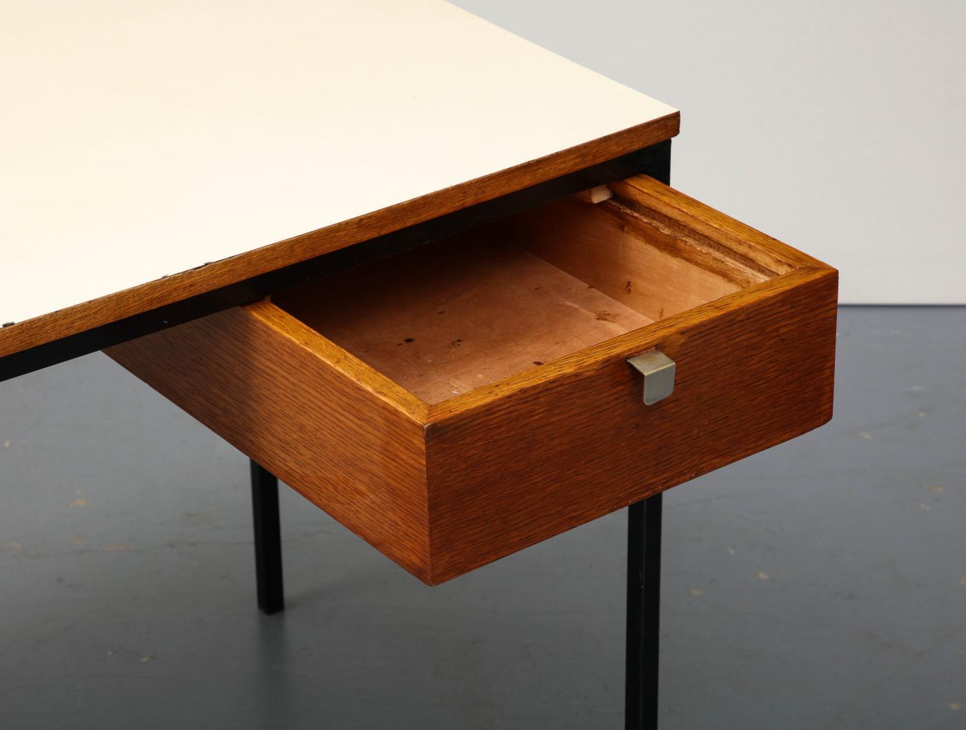 Smart Desk in Oak, Steel, and Laminate by Pierre Paulin, circa 1950 For Sale 4