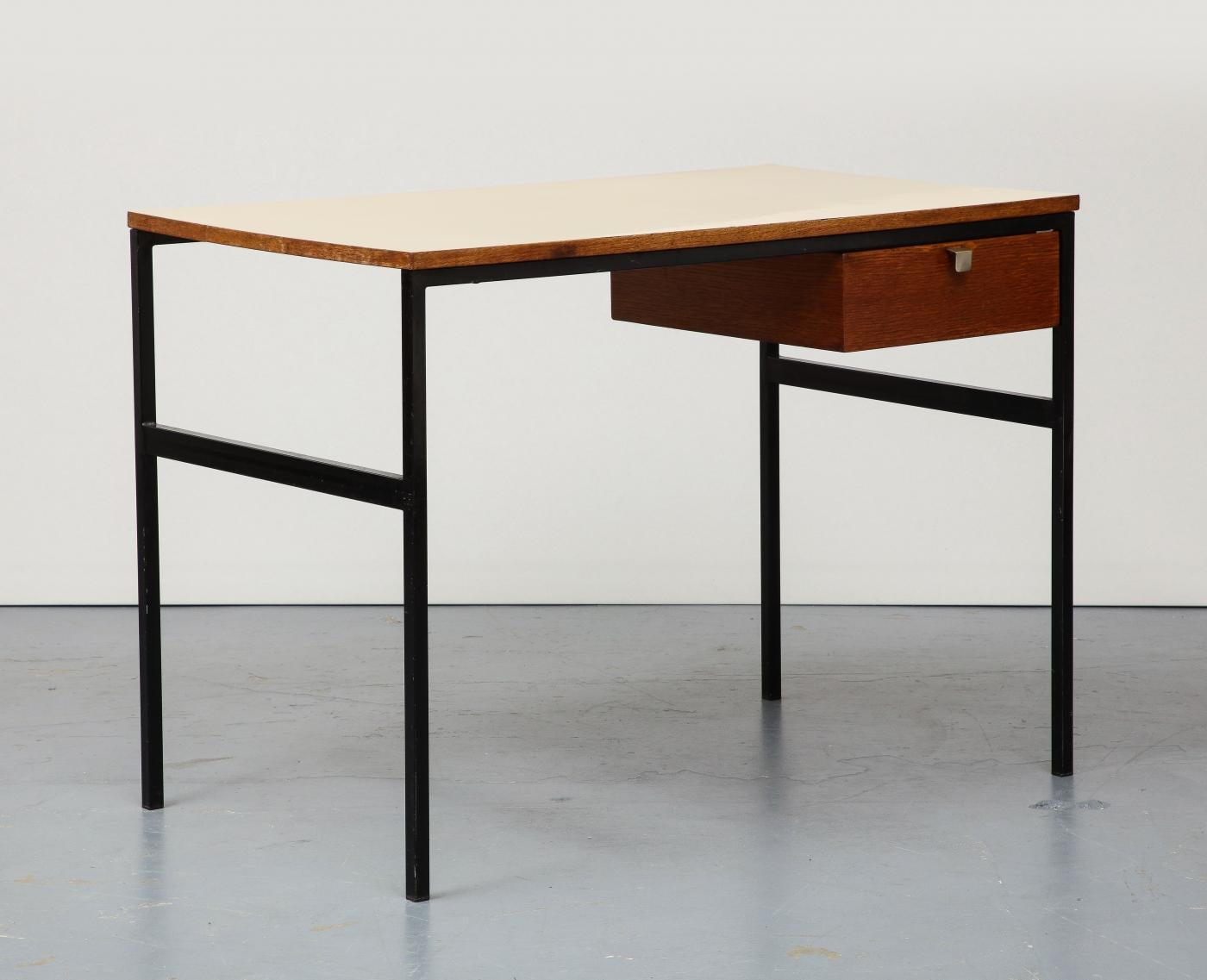 Smart Desk in Oak, Steel, and Laminate by Pierre Paulin, circa 1950 In Good Condition For Sale In New York City, NY