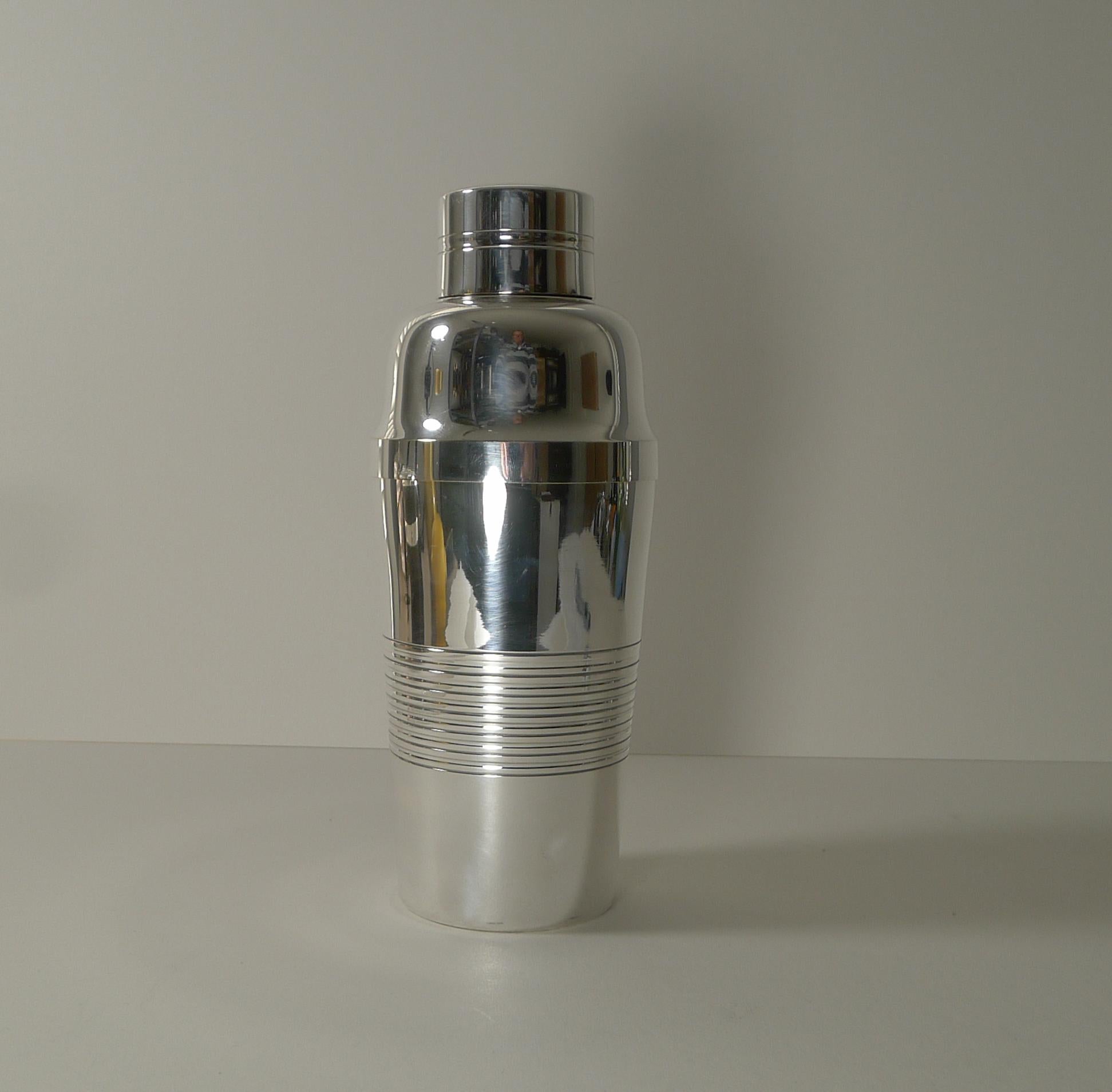 A smart and elegant French cocktail shaker made from silver plate having been professionally cleaned and polished in our silversmith's workshop.

The underside is fully marked by the maker, as per the photographs and is also marked 