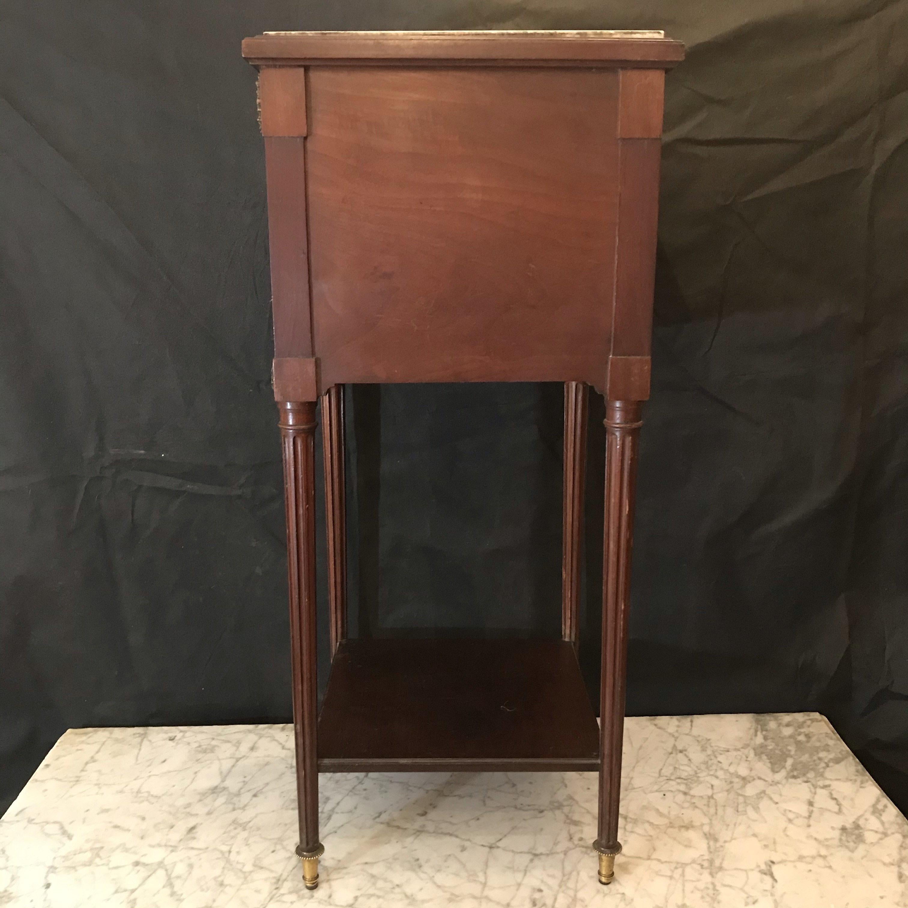 Smart French Louis XVI Nightstand or Side Table with Carrera Marble Top 5