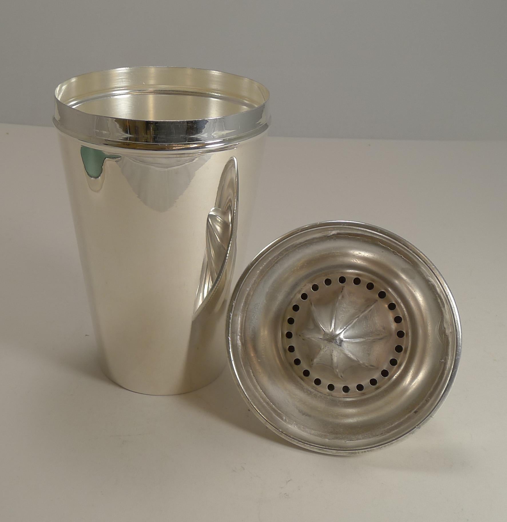Smart Large Art Deco Cocktail Shaker Retailed by Thomas Goode, London 1