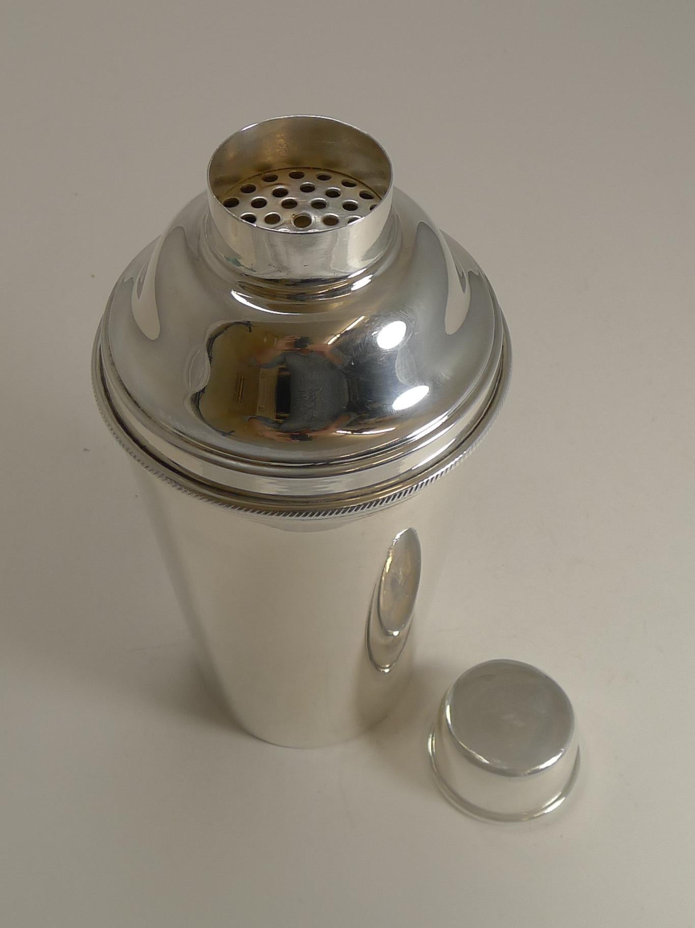 Smart Large Art Deco Cocktail Shaker Retailed by Thomas Goode, London 2